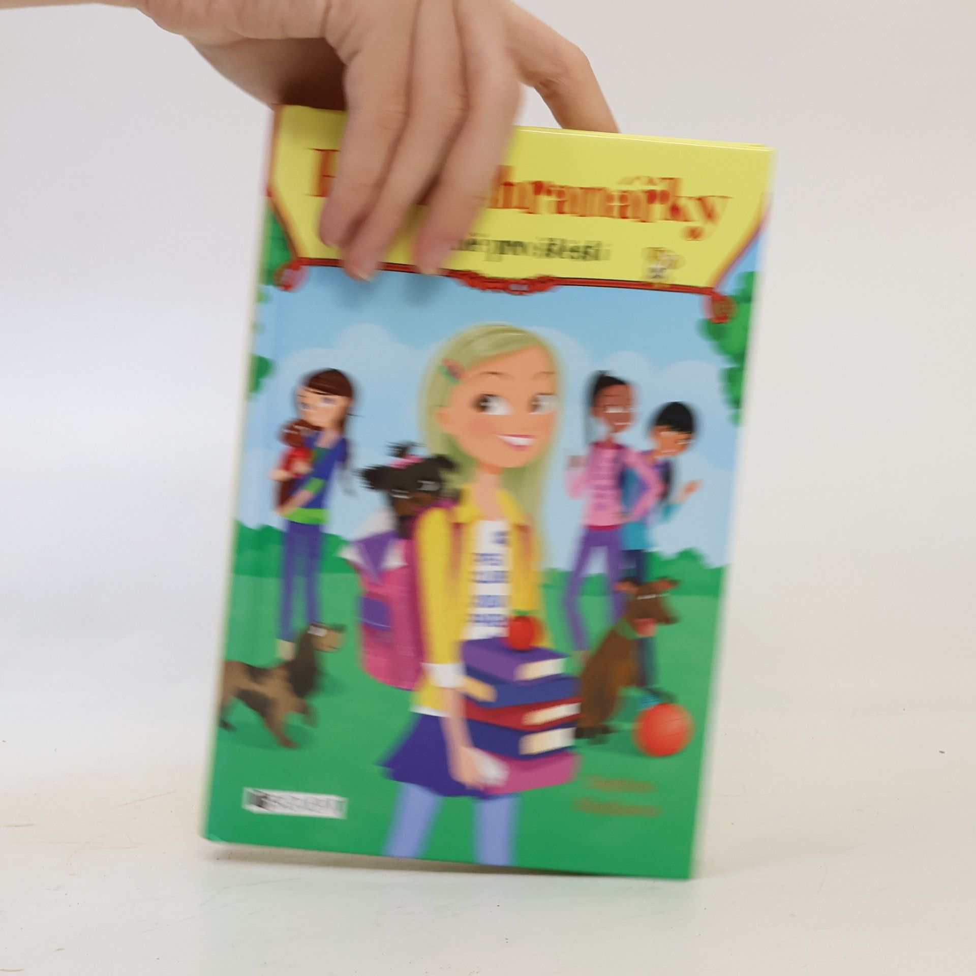 Daphne Maple Psí záchranářky. Štěně pro štěstí