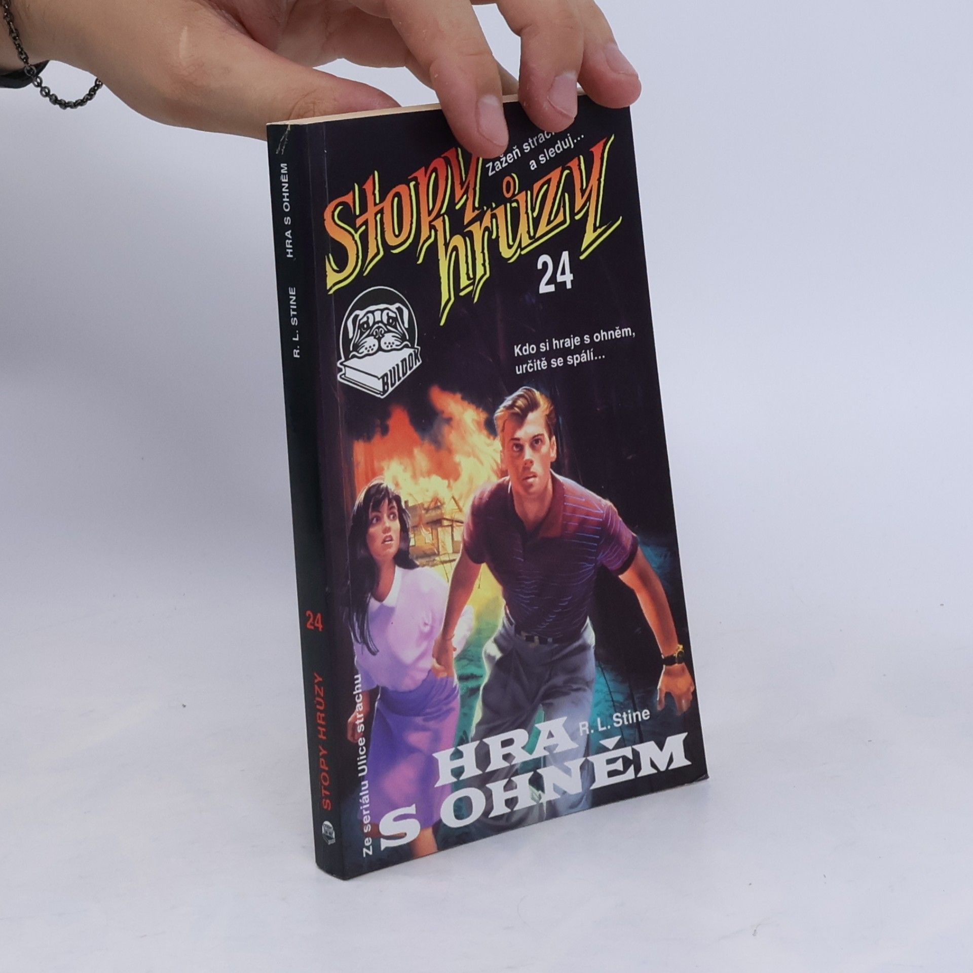 R. L. Stine Stopy hrůzy 24. Hra s ohněm