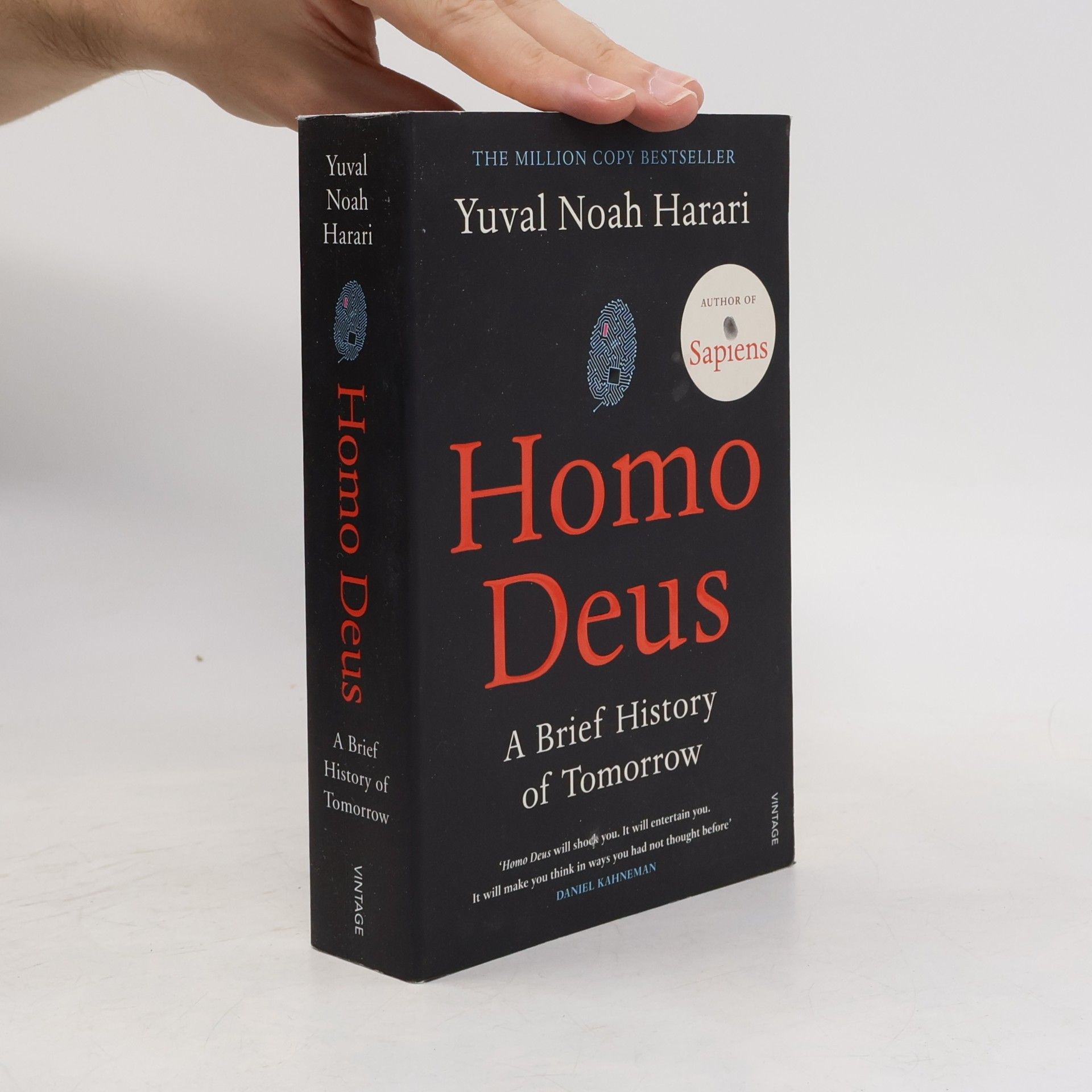Yuval Noah Harari Homo Deus. A Brief History of Tomorrow