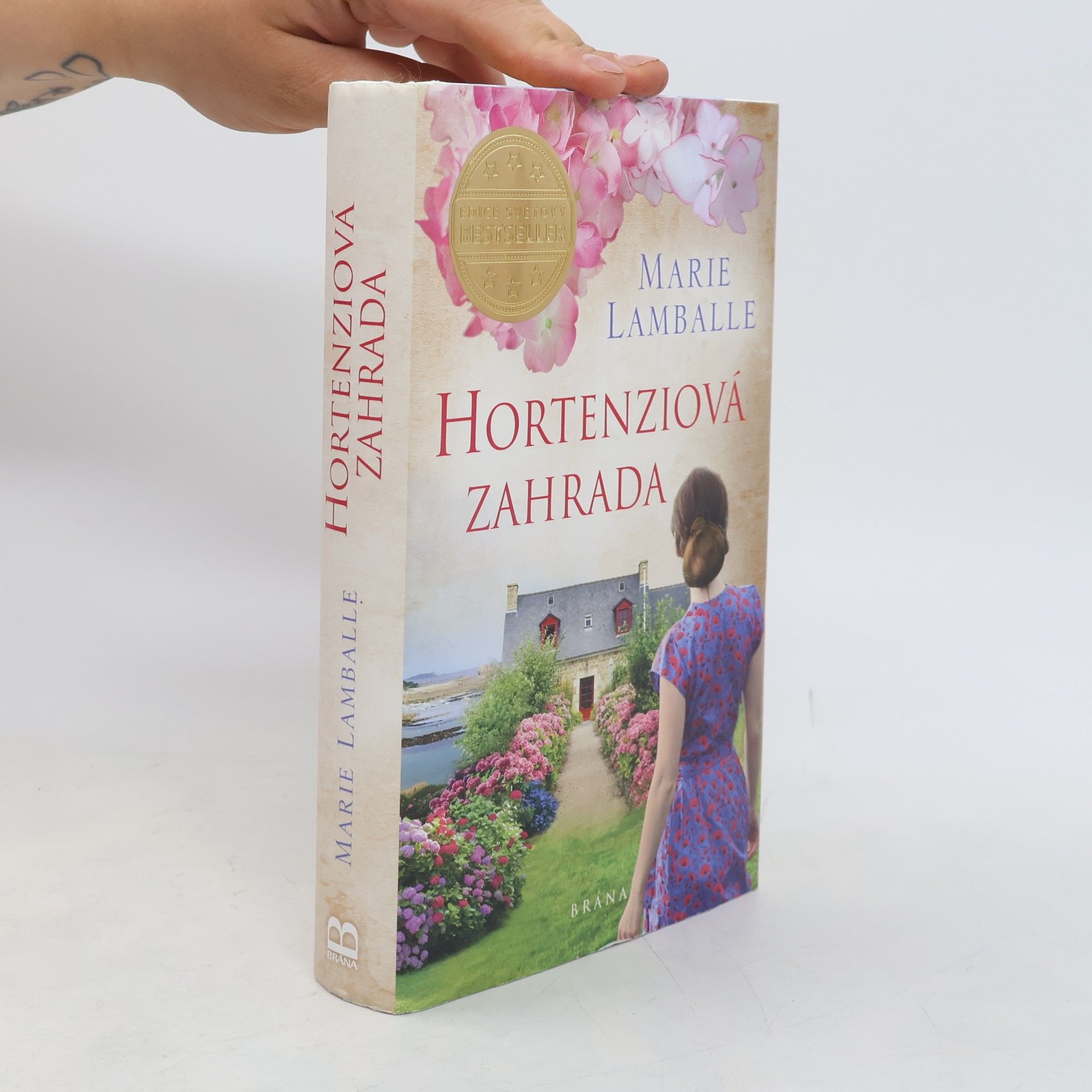 Anne Jacobs Hortenziová zahrada