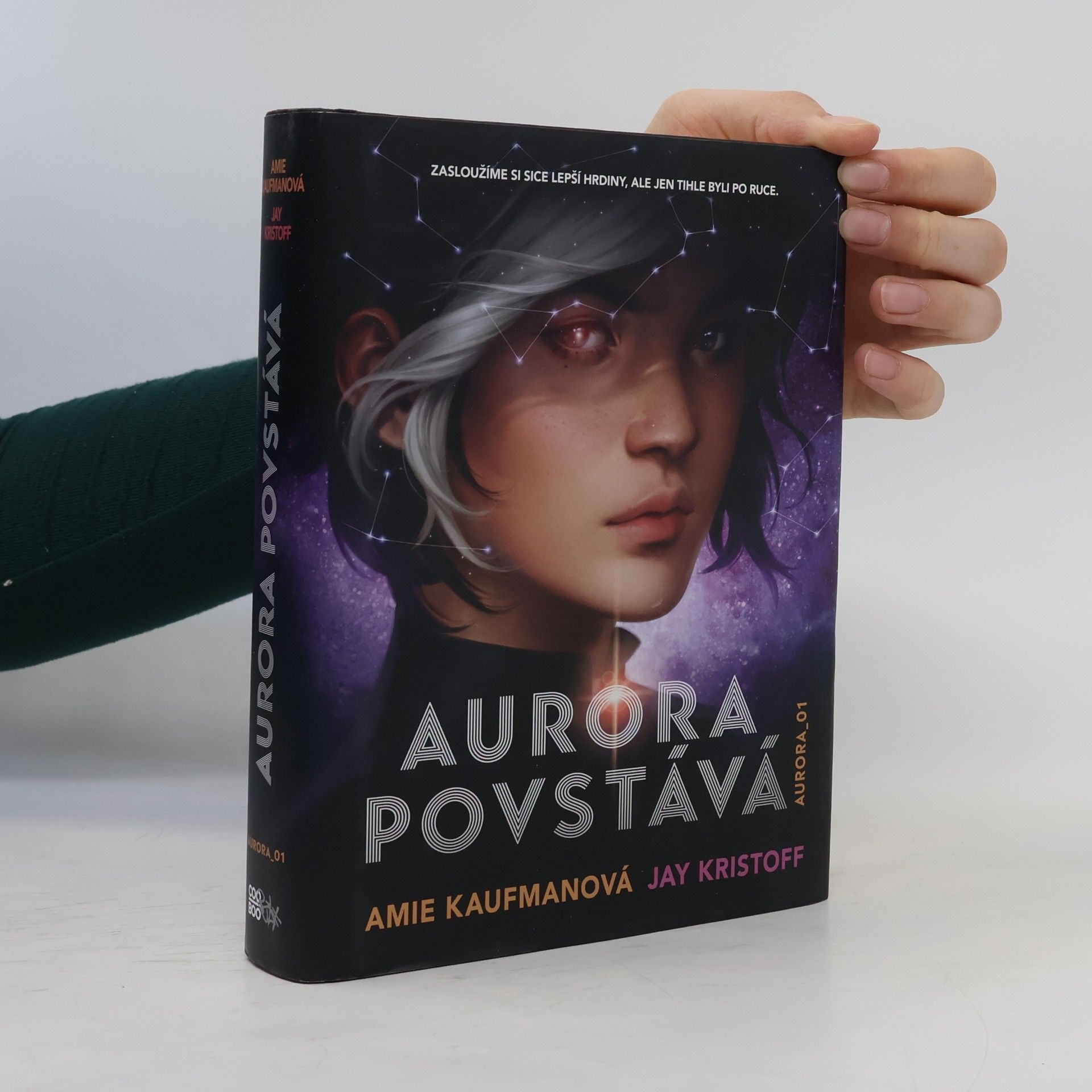 Amie Kaufman Aurora povstává