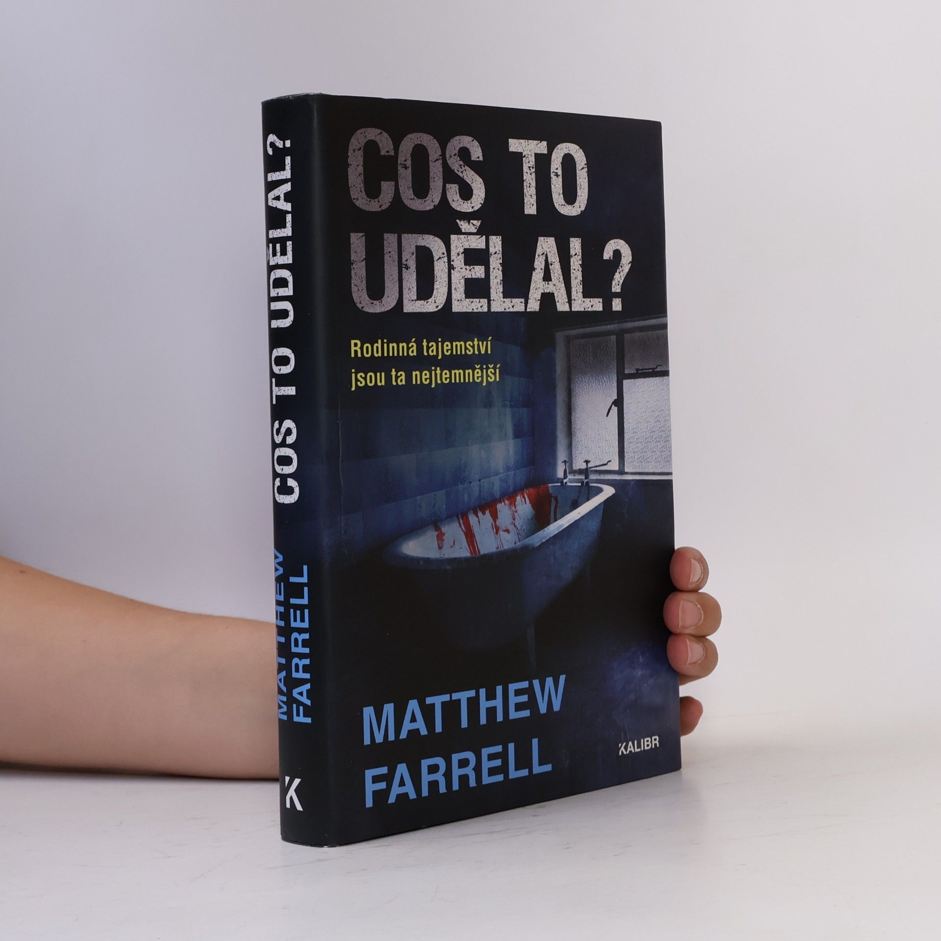 Matthew Farrell Cos to udělal?