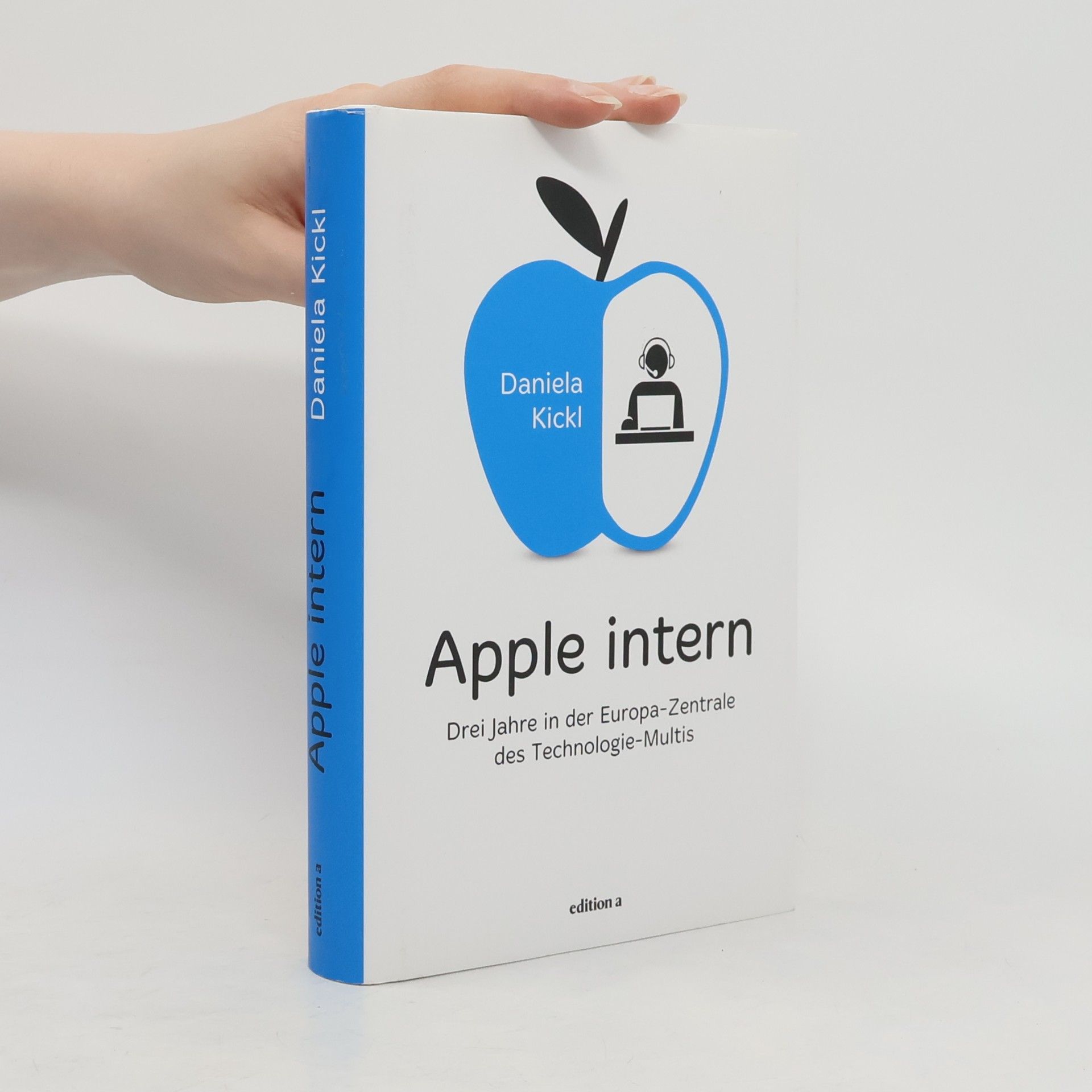 Daniela Kickl Apple Intern