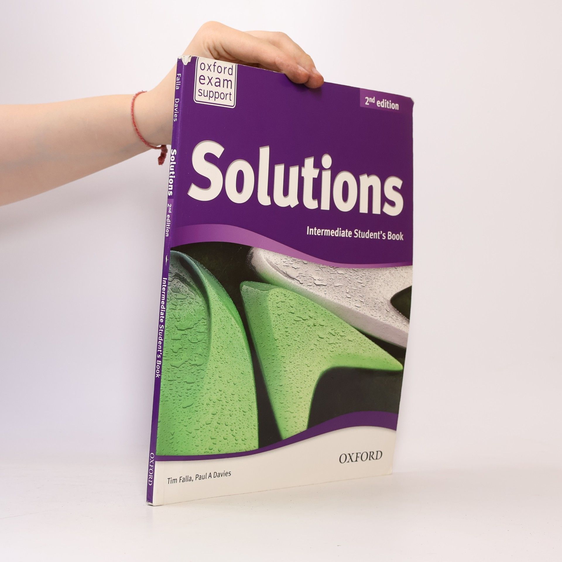 Jane Hudson Solutions. Intermediate student's book
