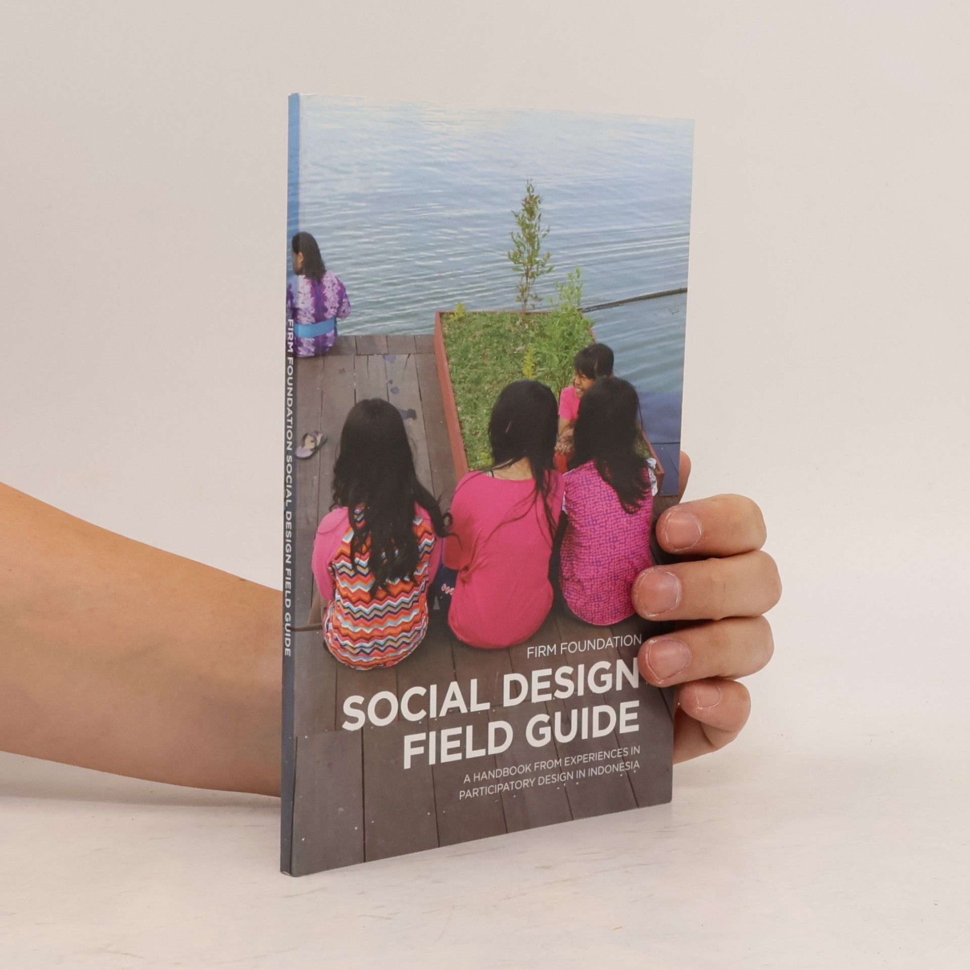 AA.VV. Social Design Field Guide