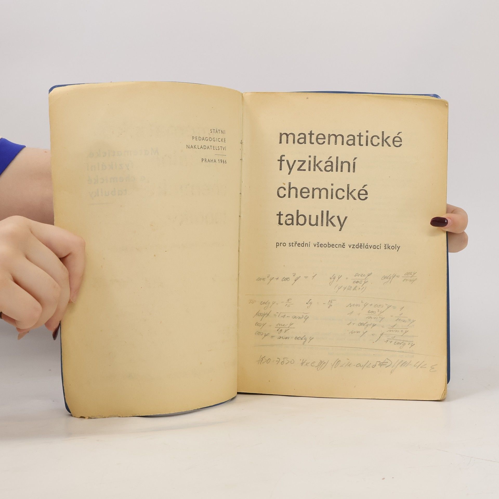 AA.VV. Matematické, fyzikální, chemické tabulky pro střední všeobecně vzdělávací školy