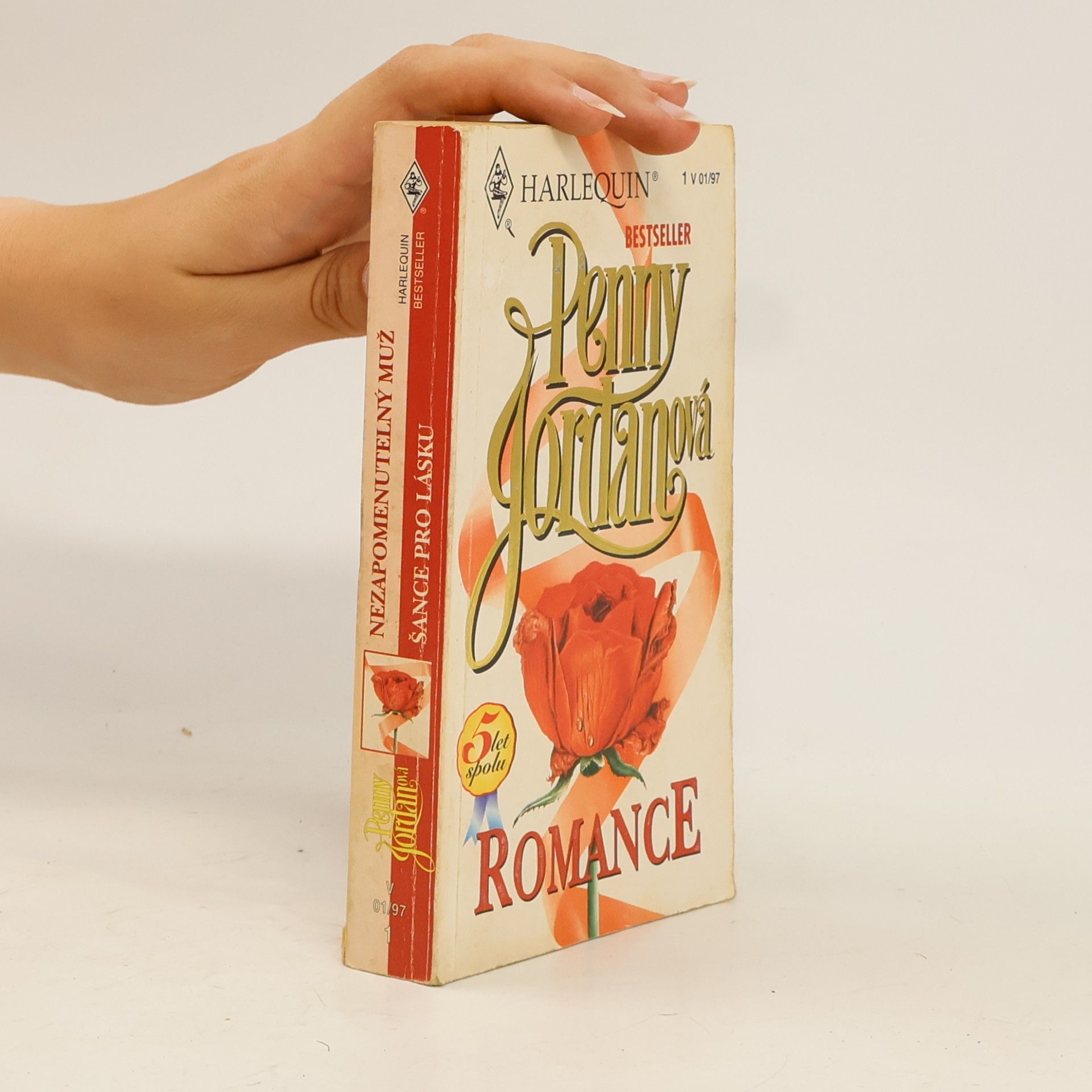 Penny Jordan Romance: Šance pro lásku / Nezapomenutelný muž