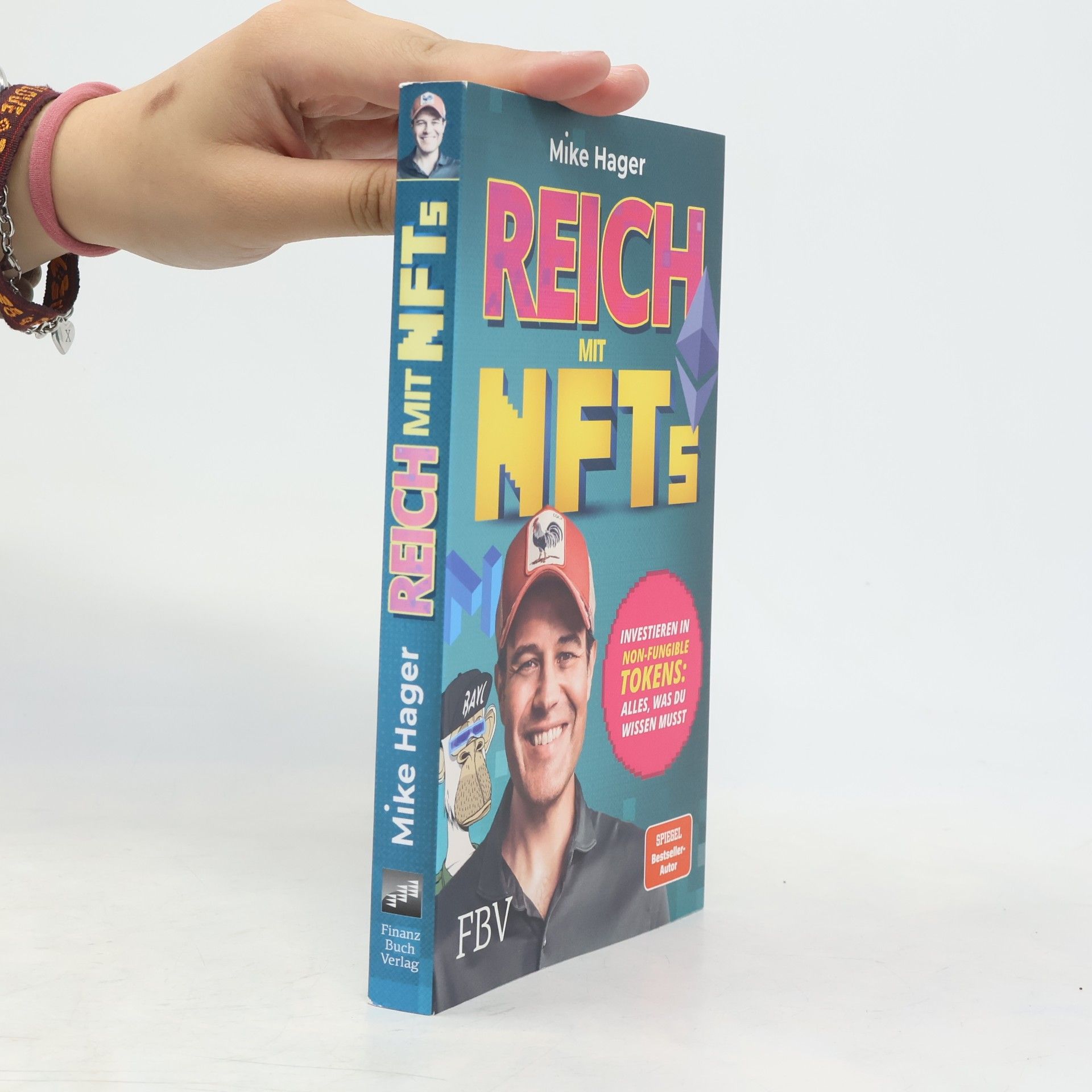 Mike Hager Reich mit NFTs