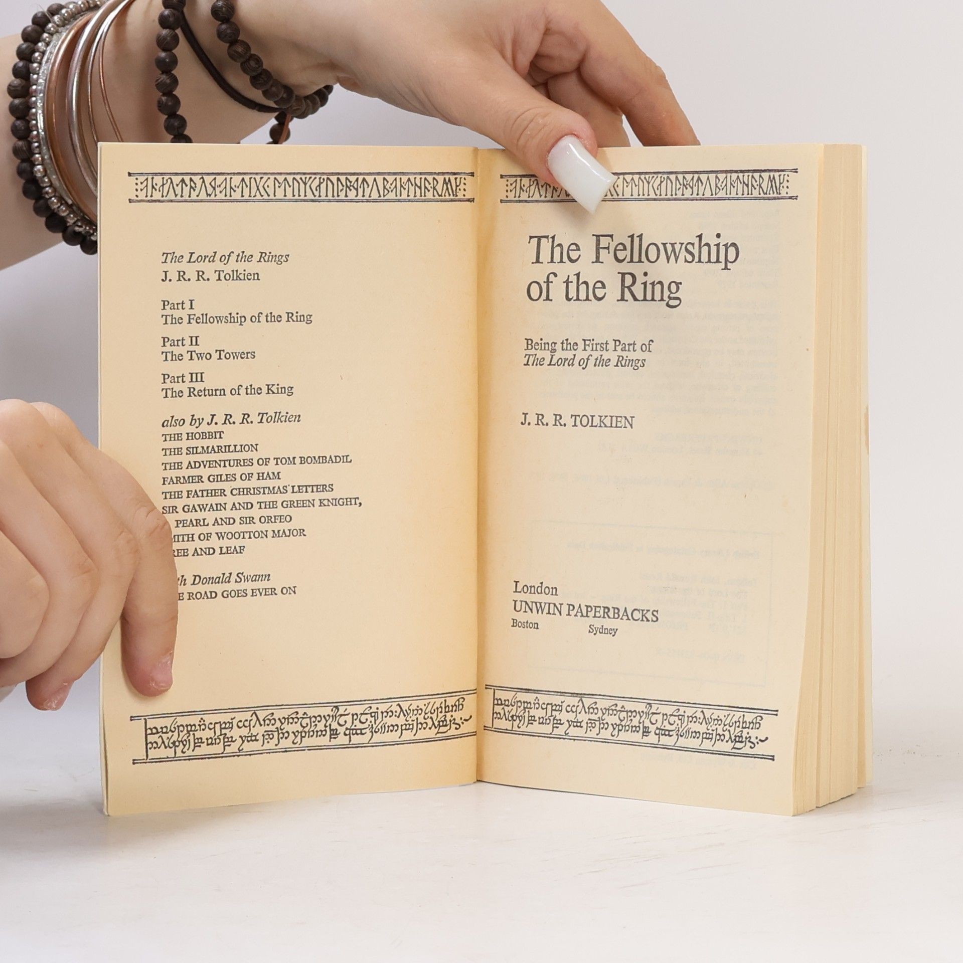 J. R. R. Tolkien The Lord of the Rings: The Fellowship of the Ring