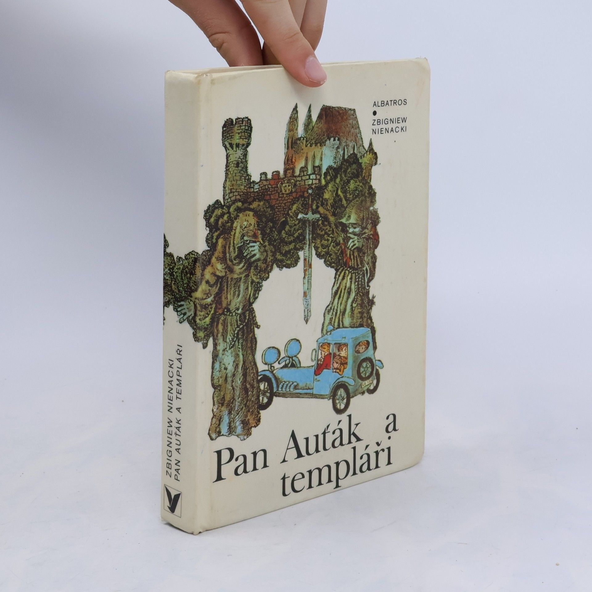 Zbigniew Nienacki Pan Auťák a templáři