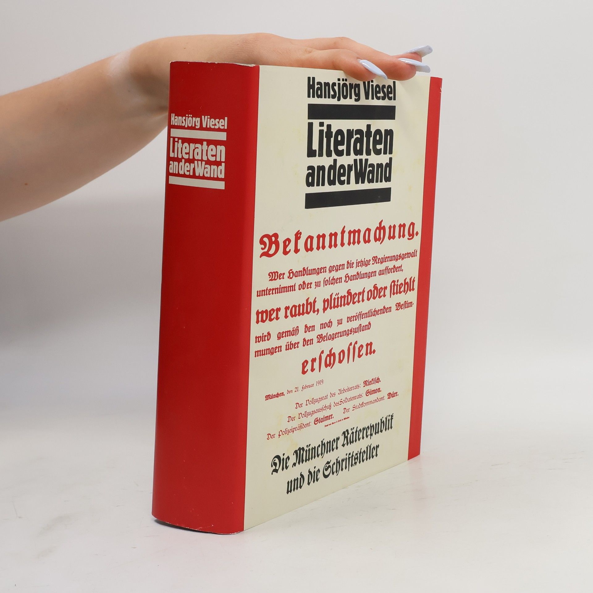Literaten an der Wand