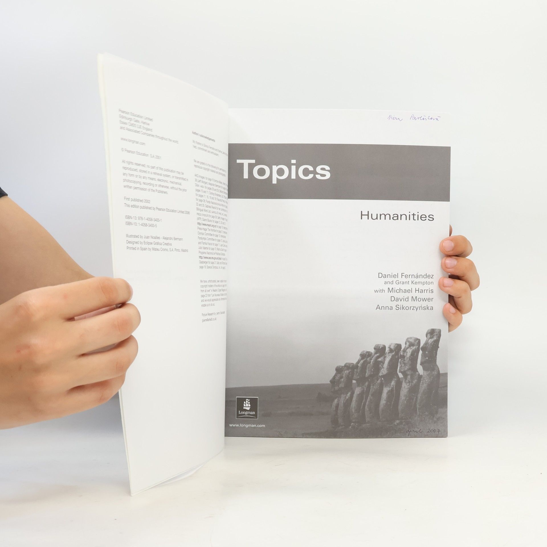 Daniel Fernández Topics