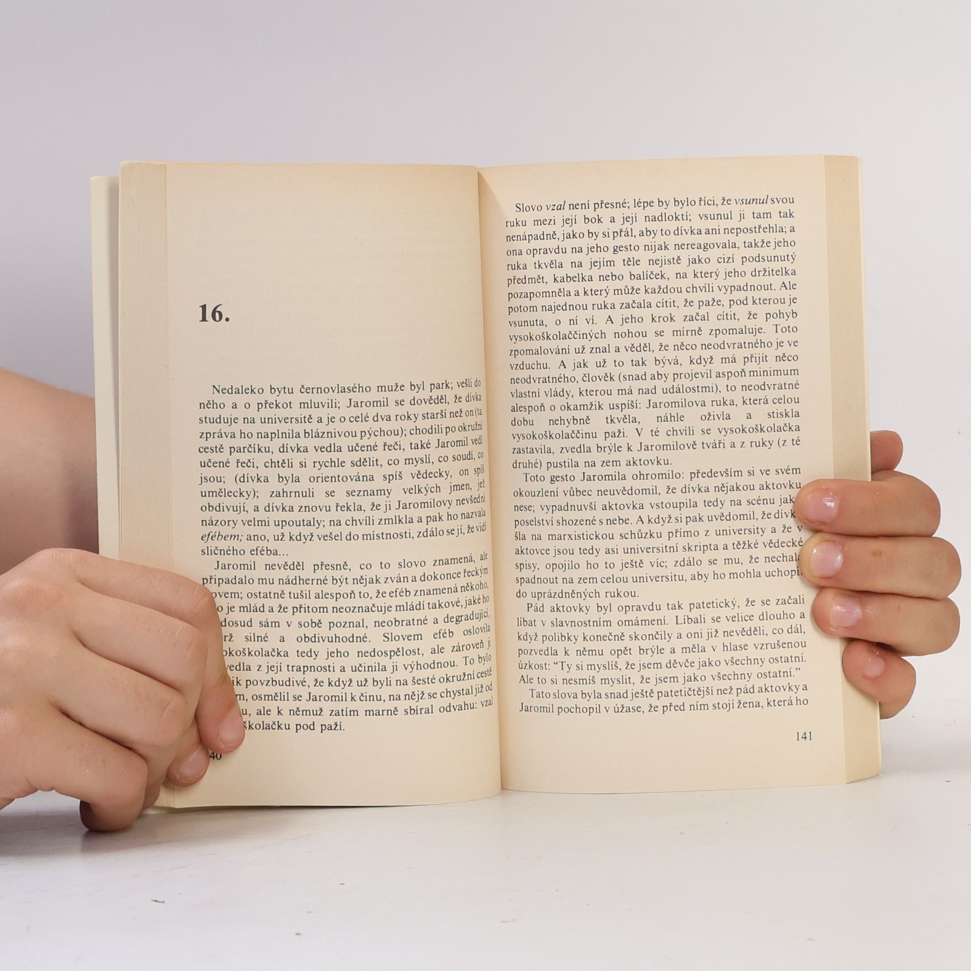 Milan Kundera Život je jinde
