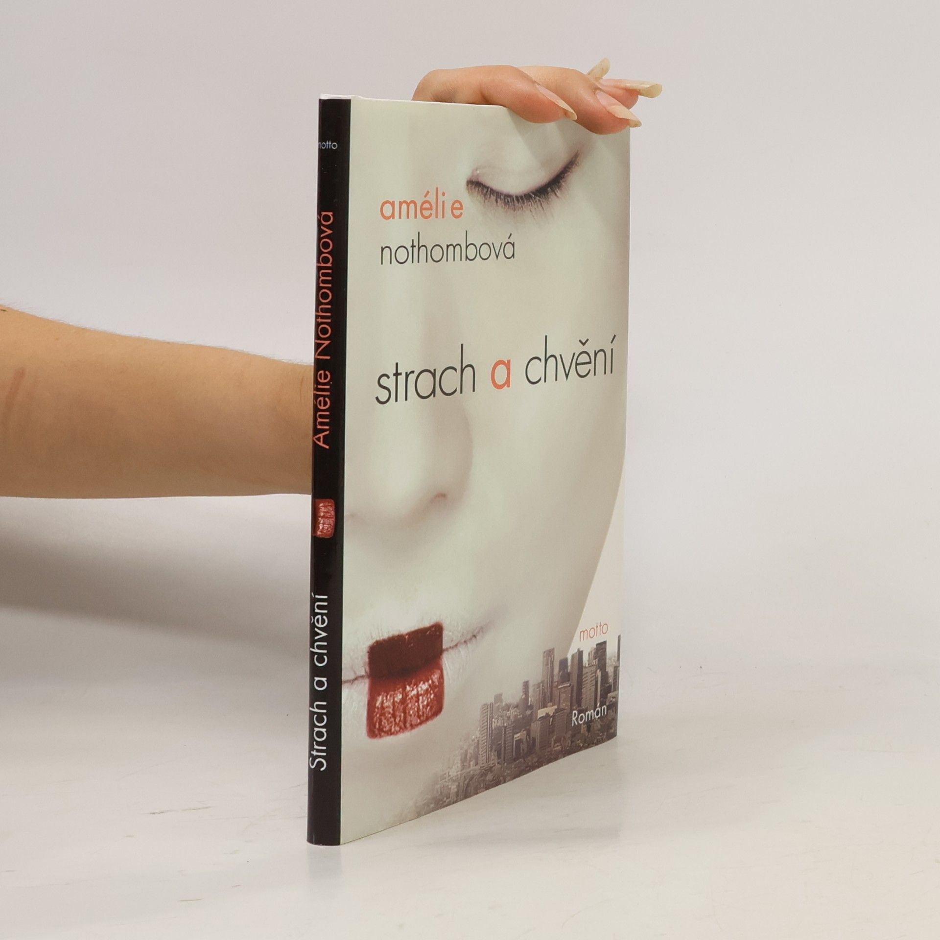 Amélie Nothomb Strach a chvění