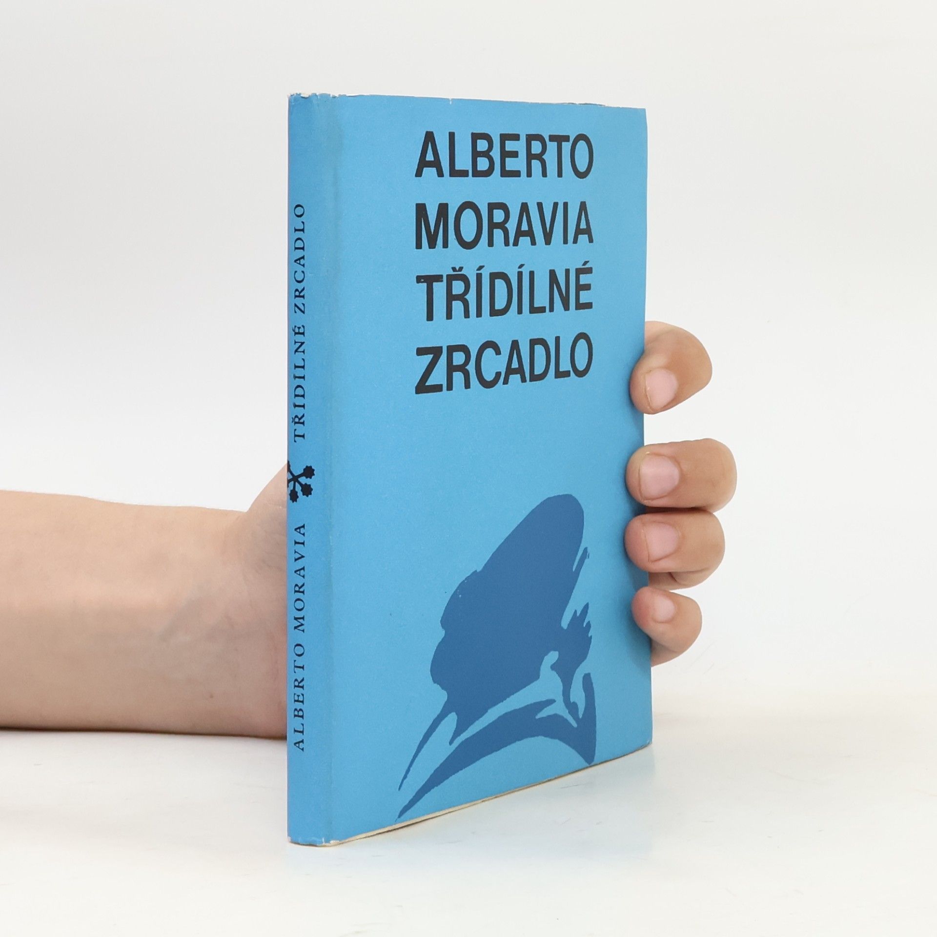 Alberto Moravia Třídílné zrcadlo