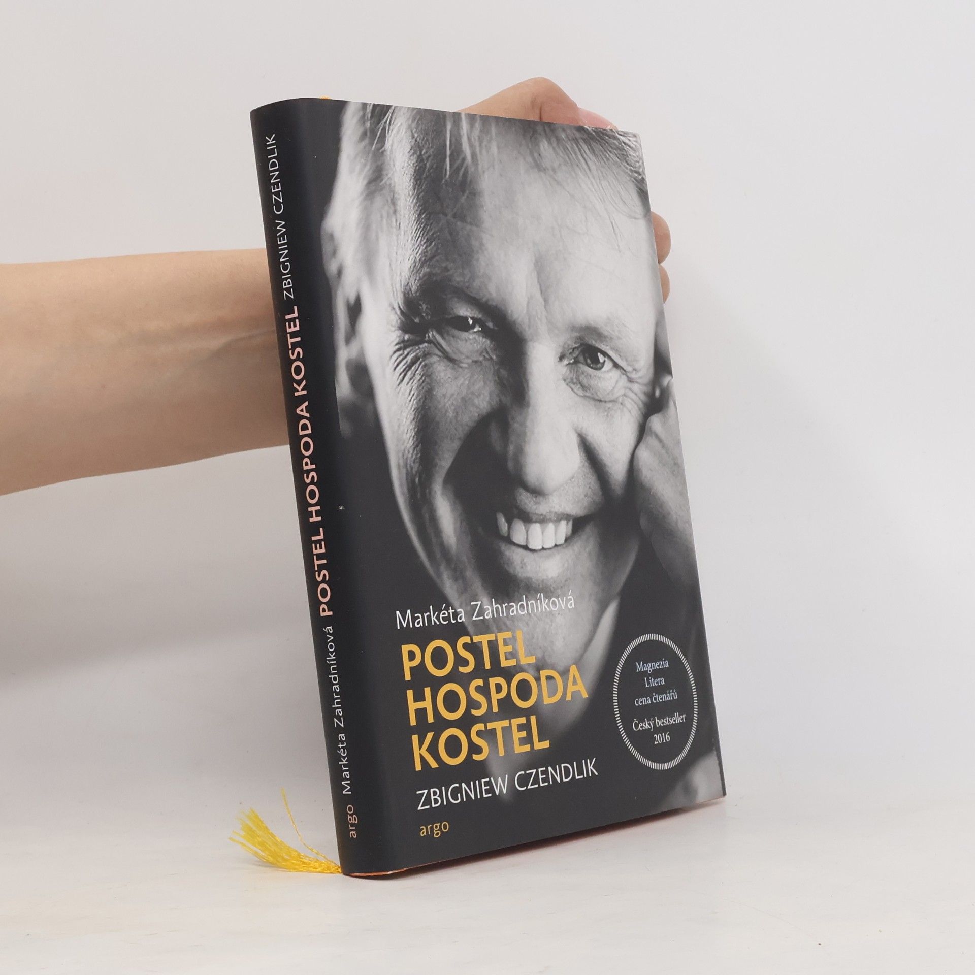 Markéta Zahradníková Postel, hospoda, kostel