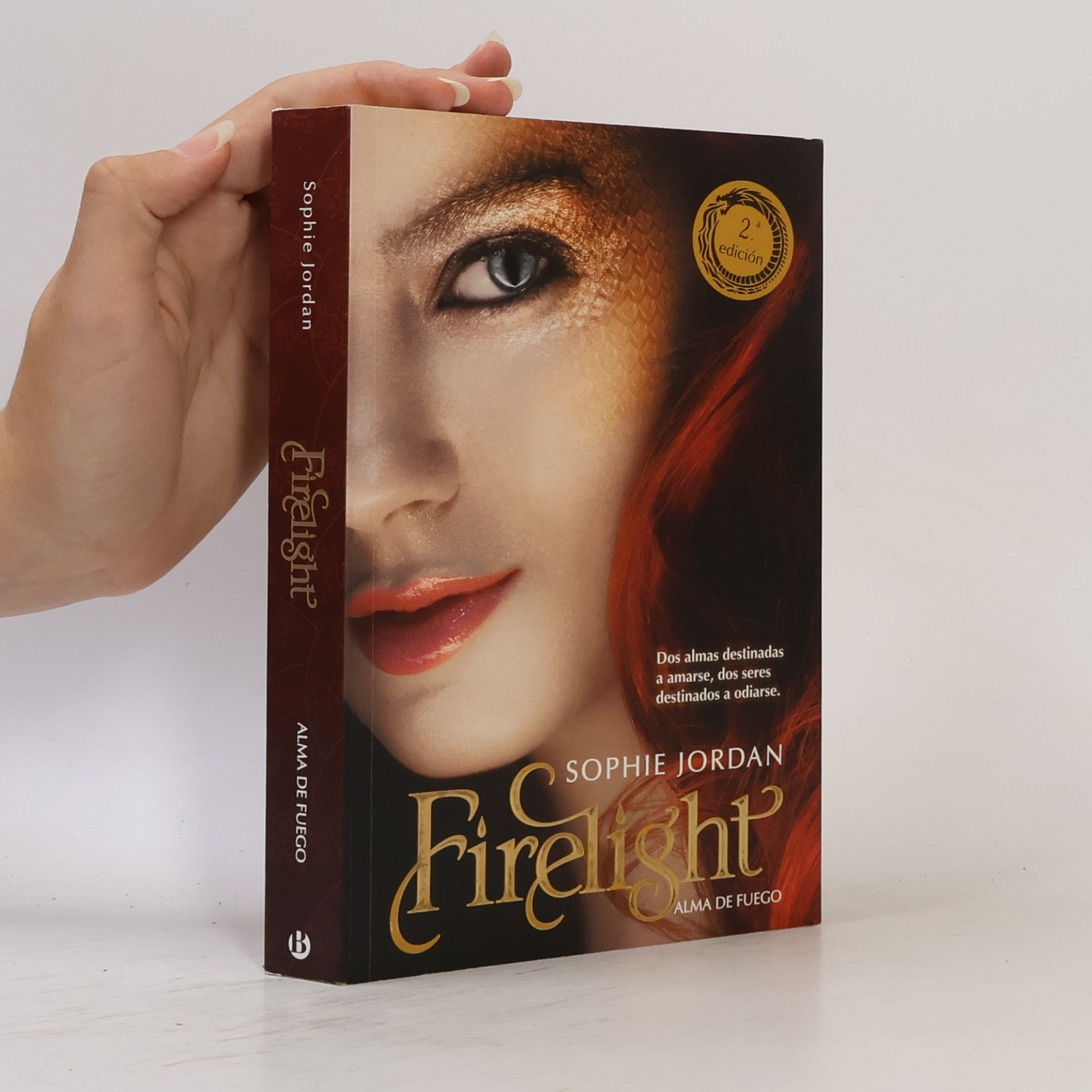 Begoña Hernández Sala Firelight