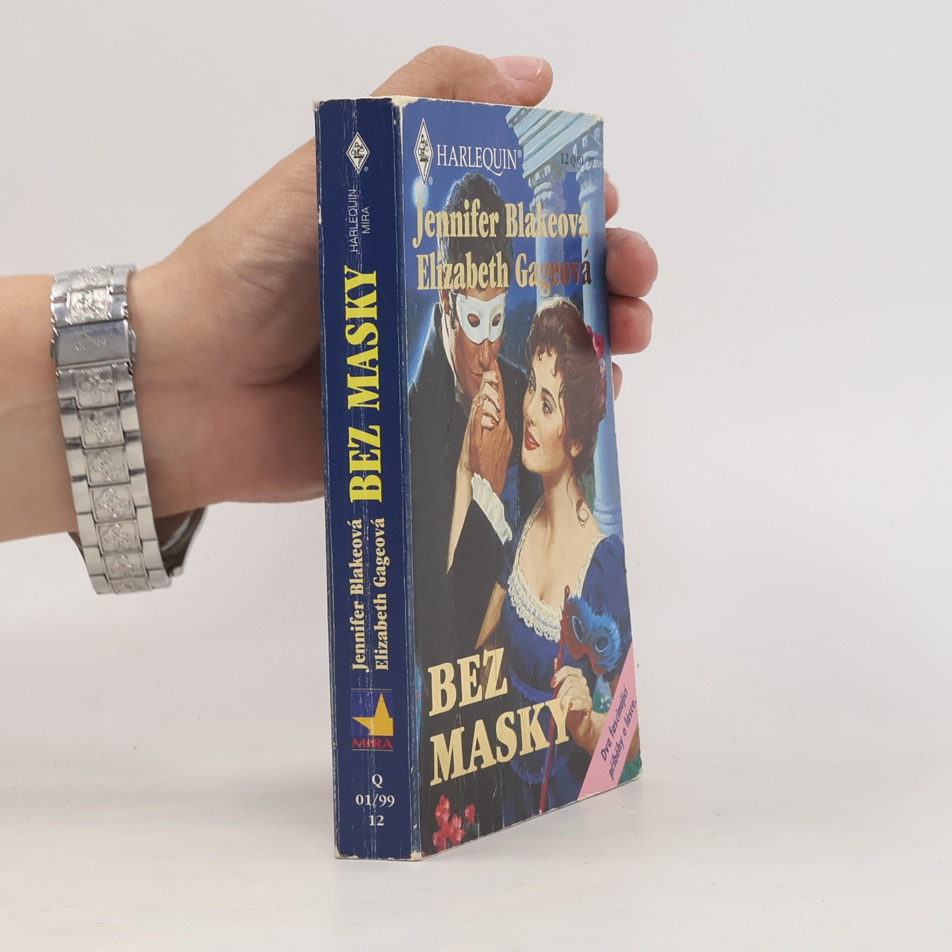 Elizabeth Gage Bez masky