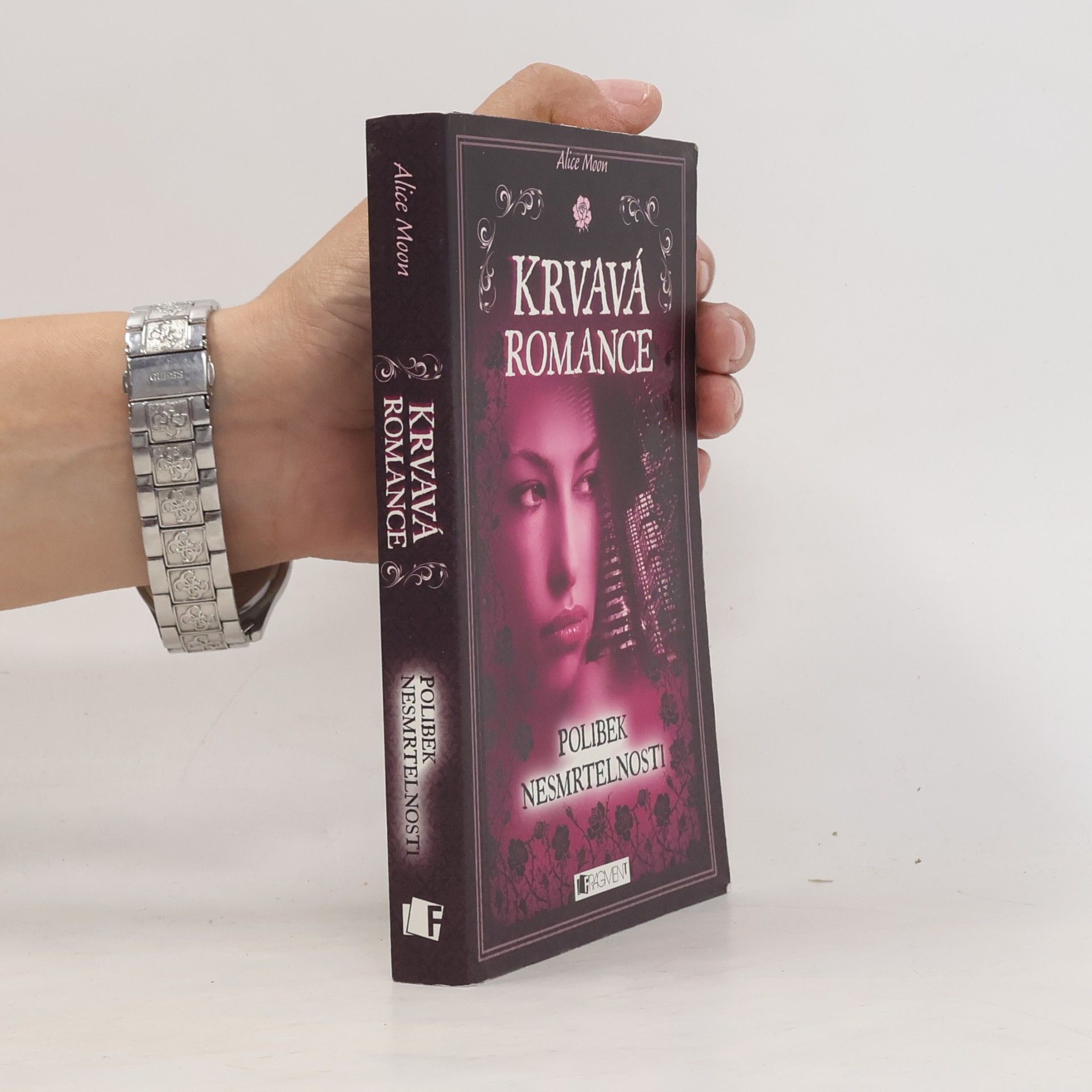 Alice Moon Polibek nesmrtelnosti