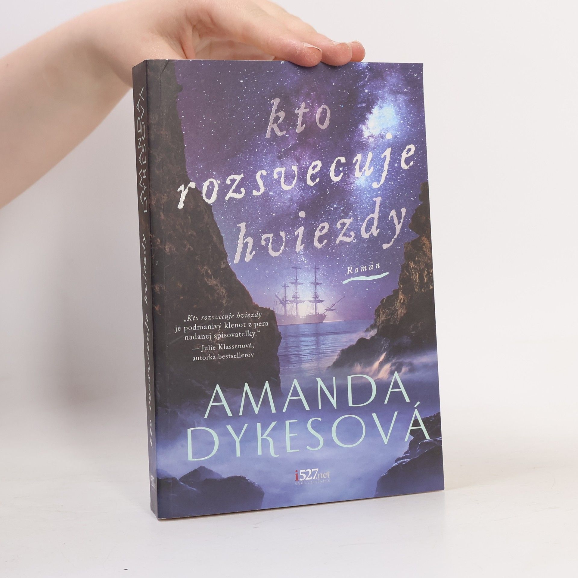 Amanda Dykes Kto rozsvecuje hviezdy