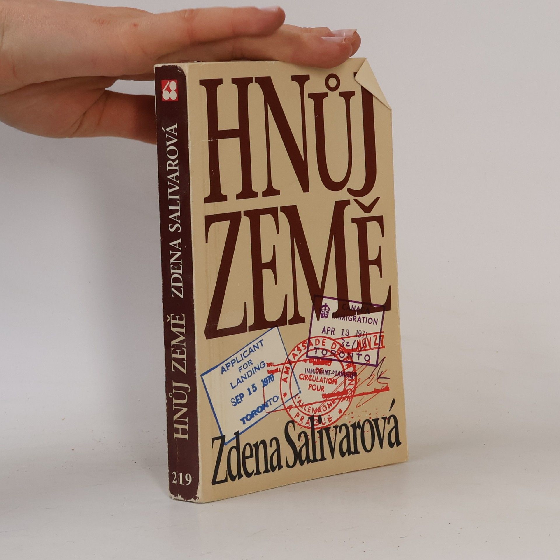 Zdena Salivarová Hnůj země