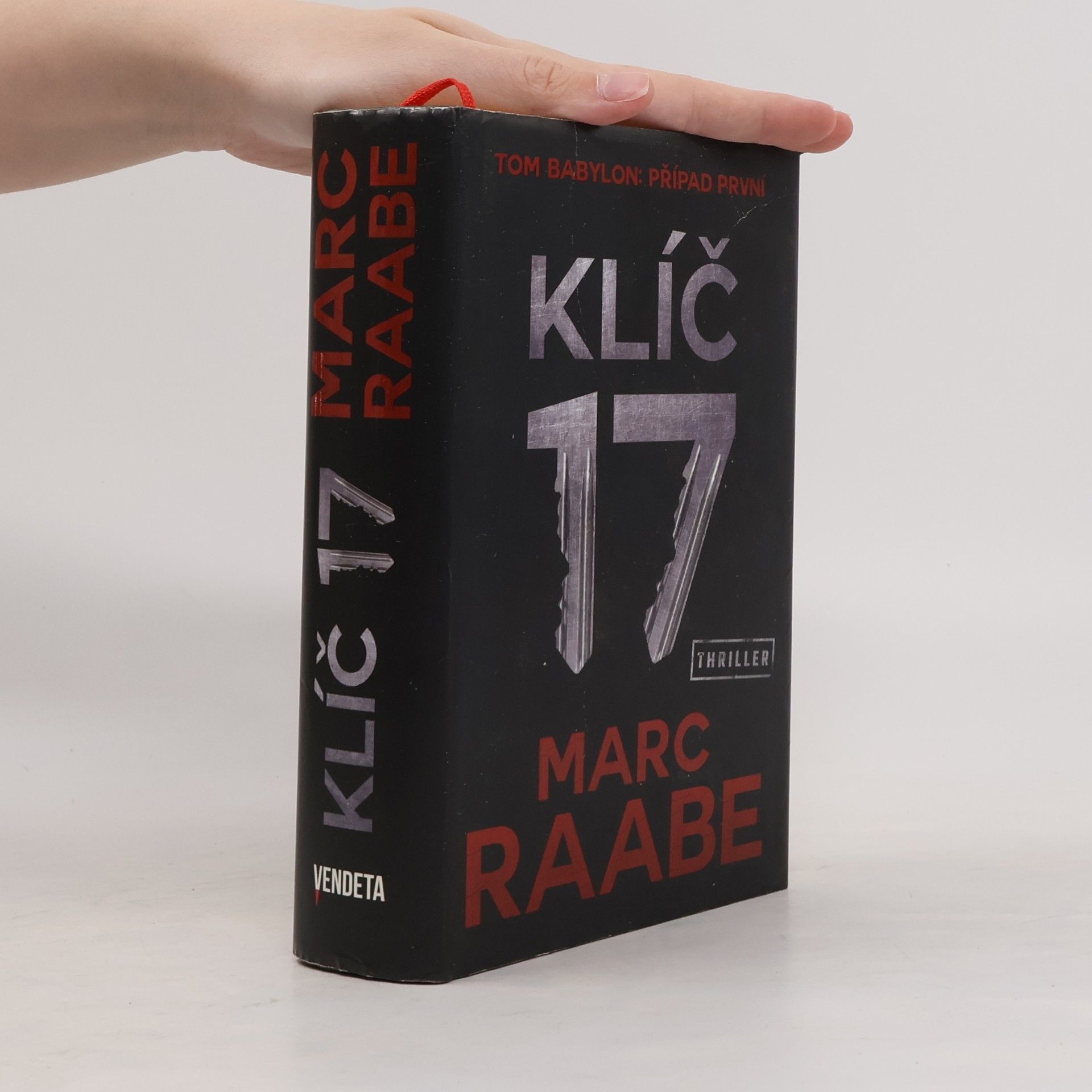 Marc Raabe Klíč 17