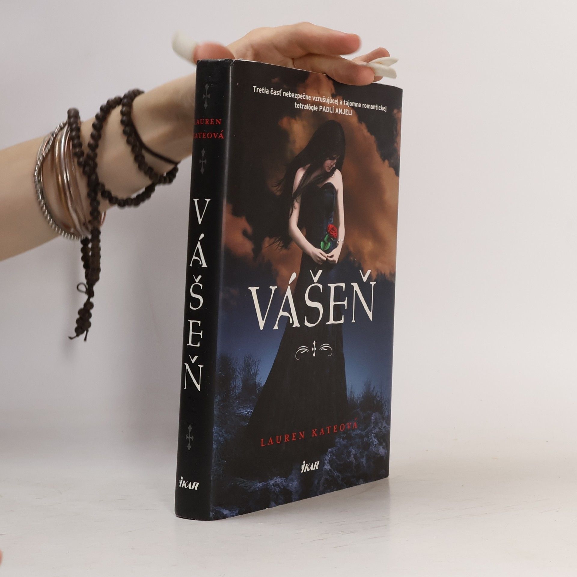 Lauren Kate Vášeň