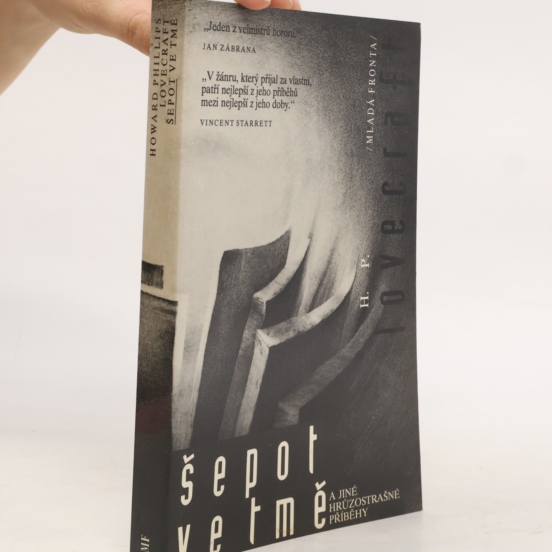 H. P. Lovecraft Šepot ve tmě a jiné hrůzostrašné příběhy
