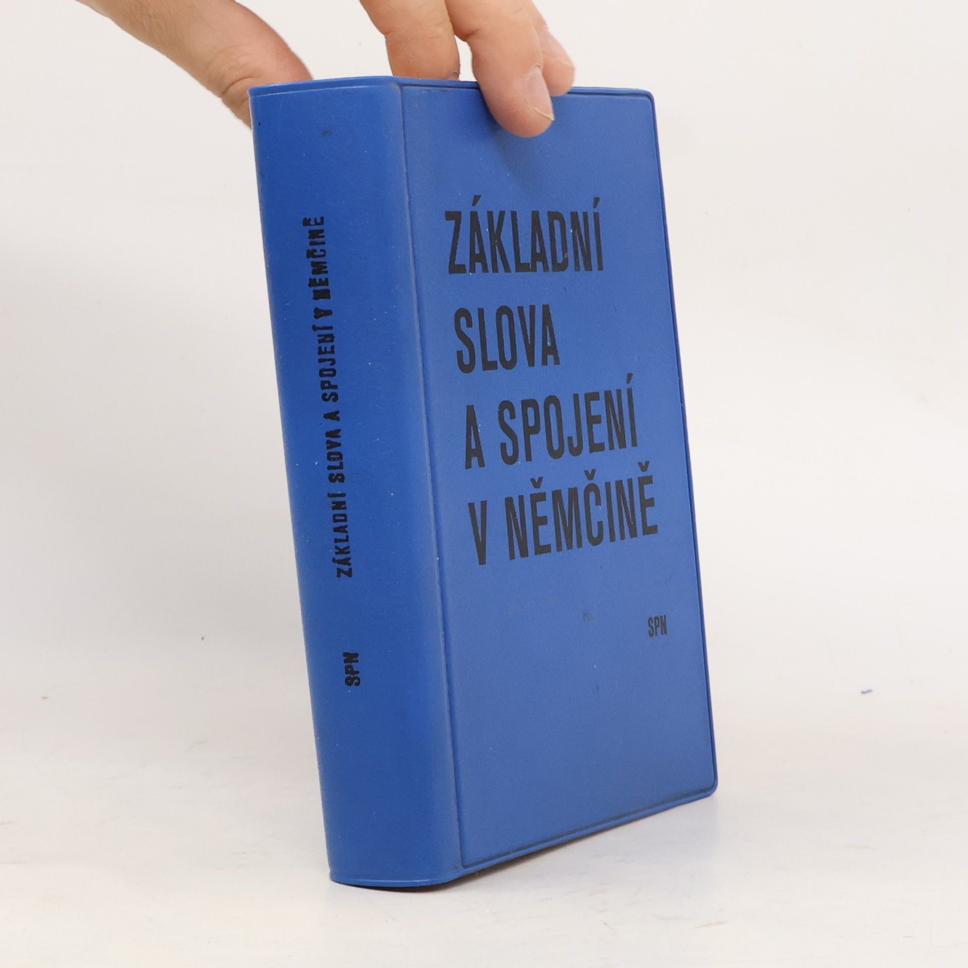 Ludmila Schönová Základní slova a spojení v němčině