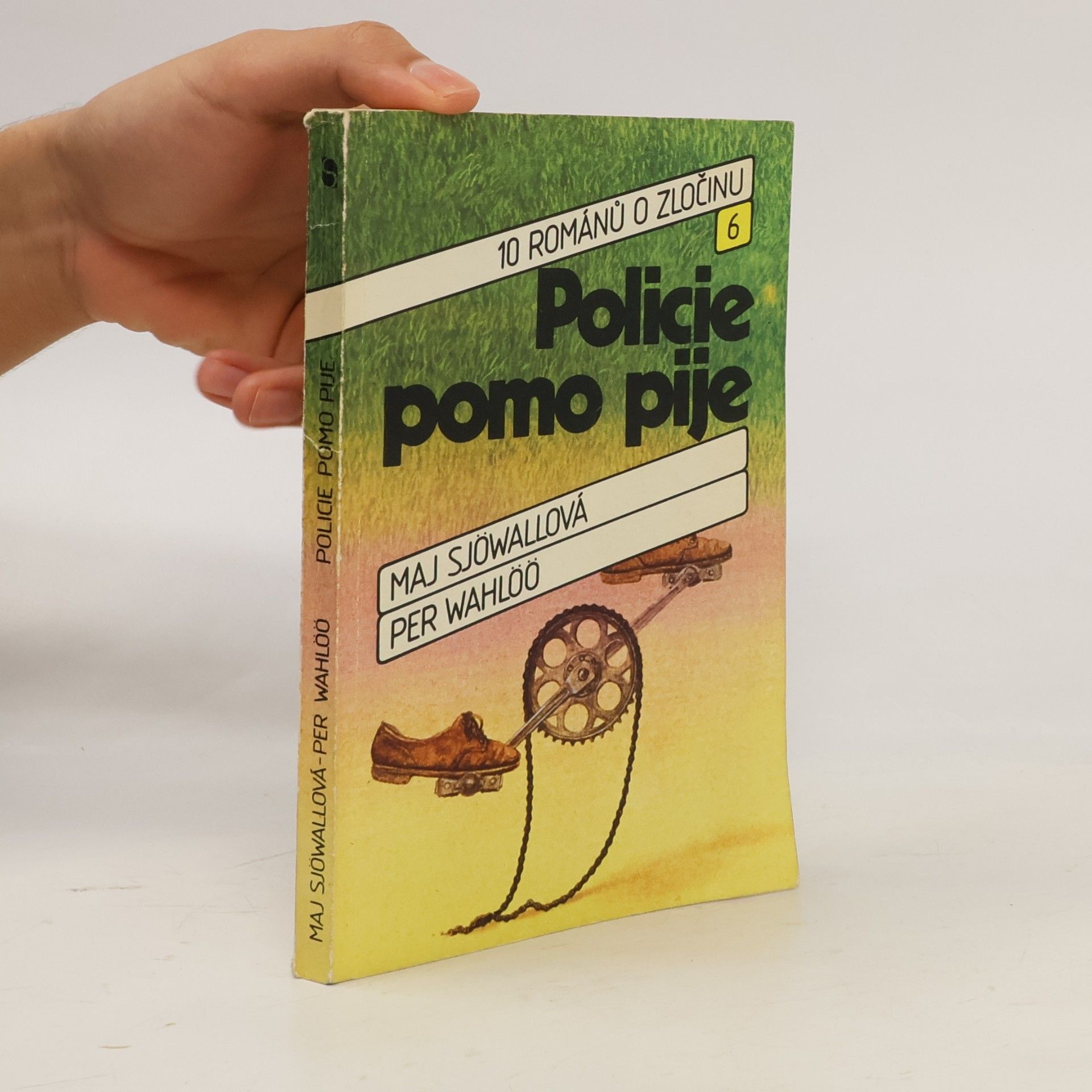 Maj Sjöwall Policie pomo pije