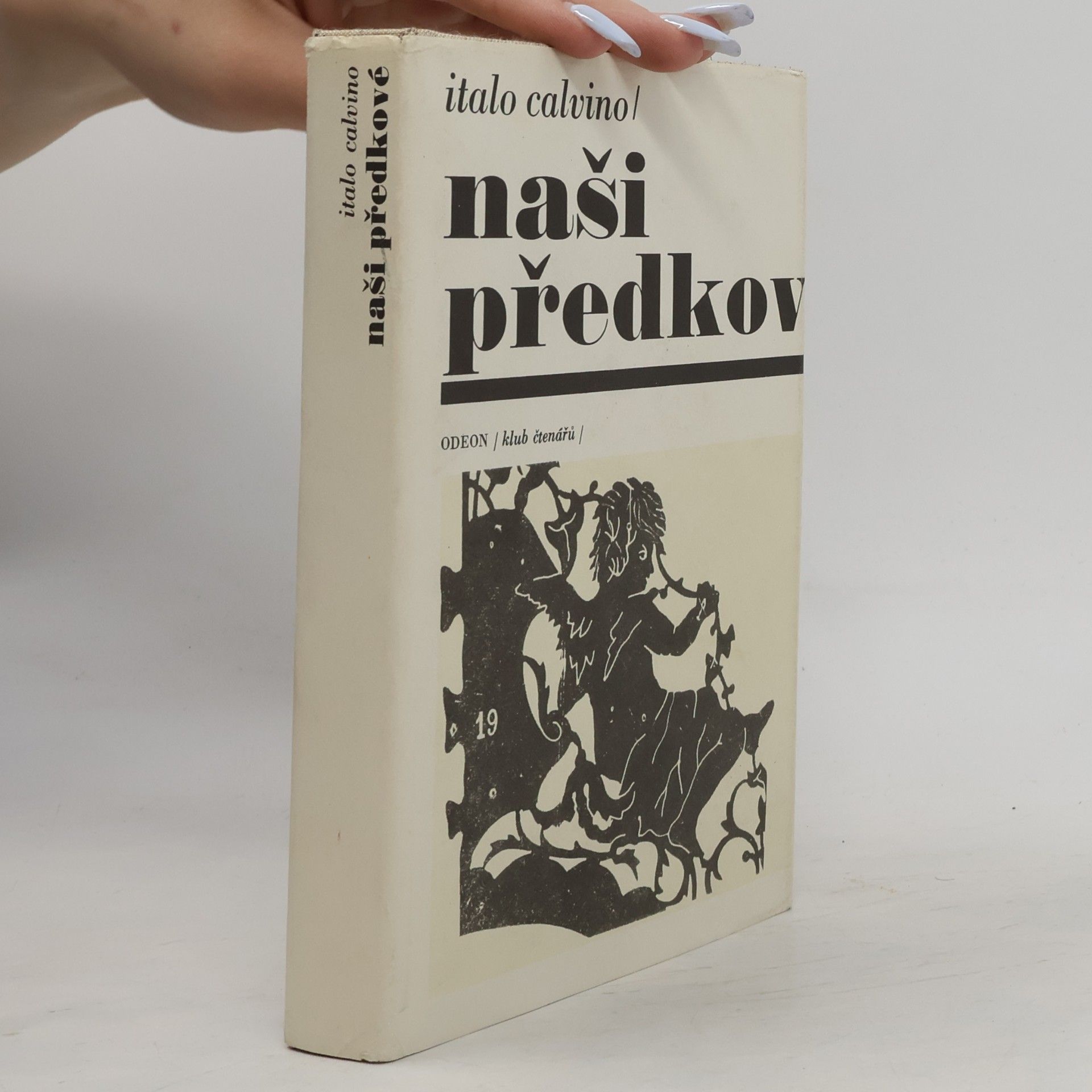 Italo Calvino Naši předkové