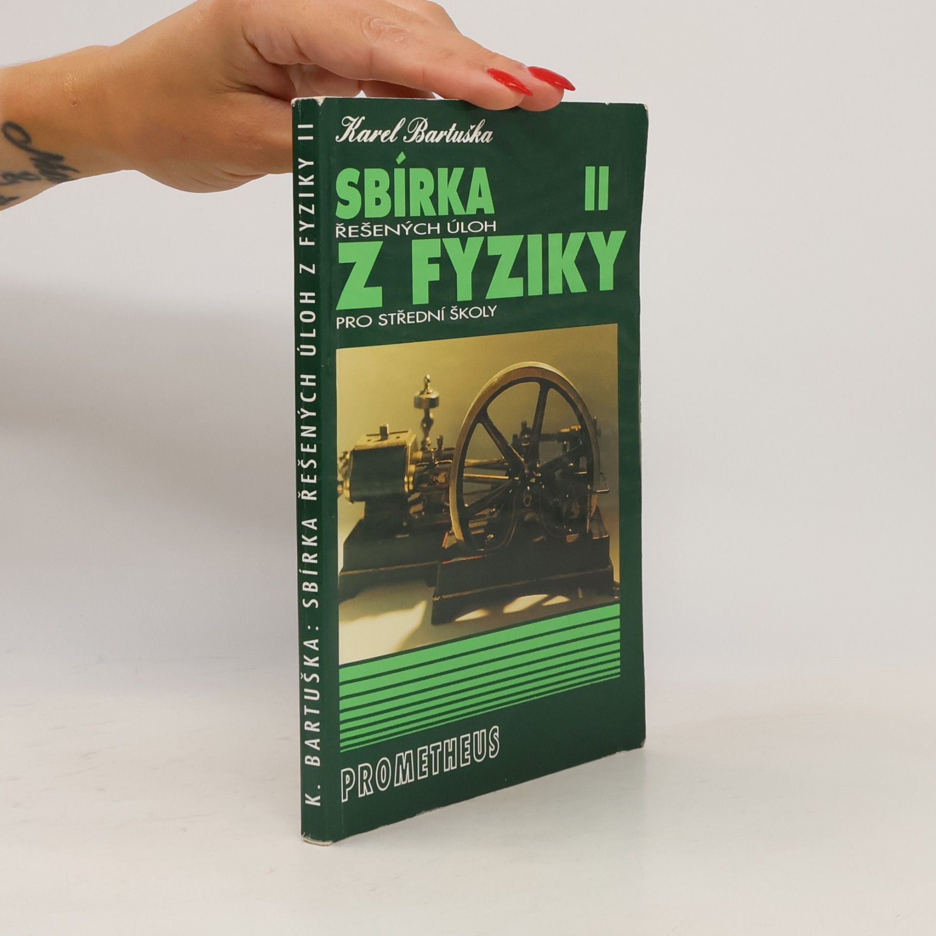 Karel Bartuška Sbírka řešených úloh z fyziky pro střední školy. II, Molekulová fyzika a termika Molekulová fyzika a termik
