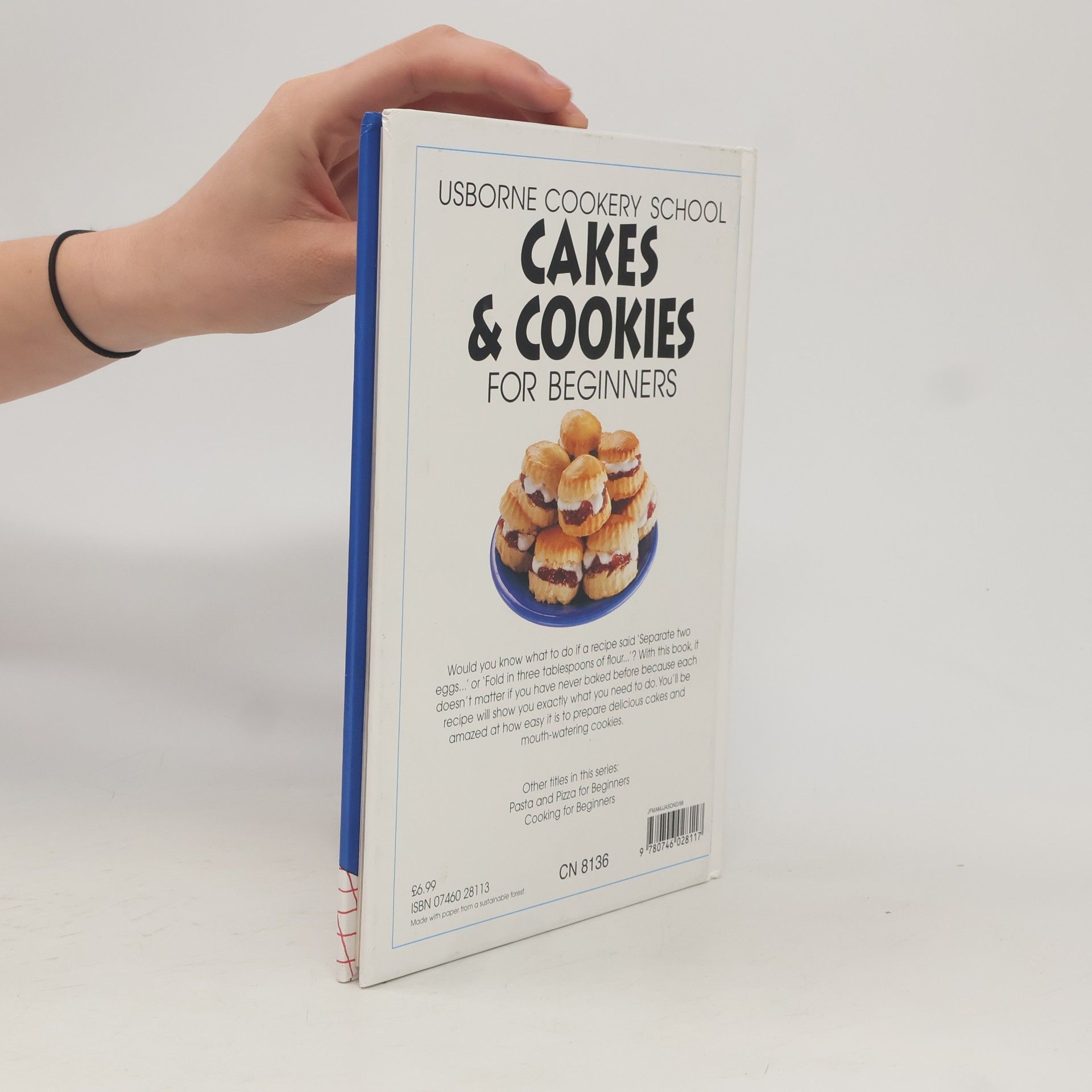 Fiona Watt Cakes and Cookies