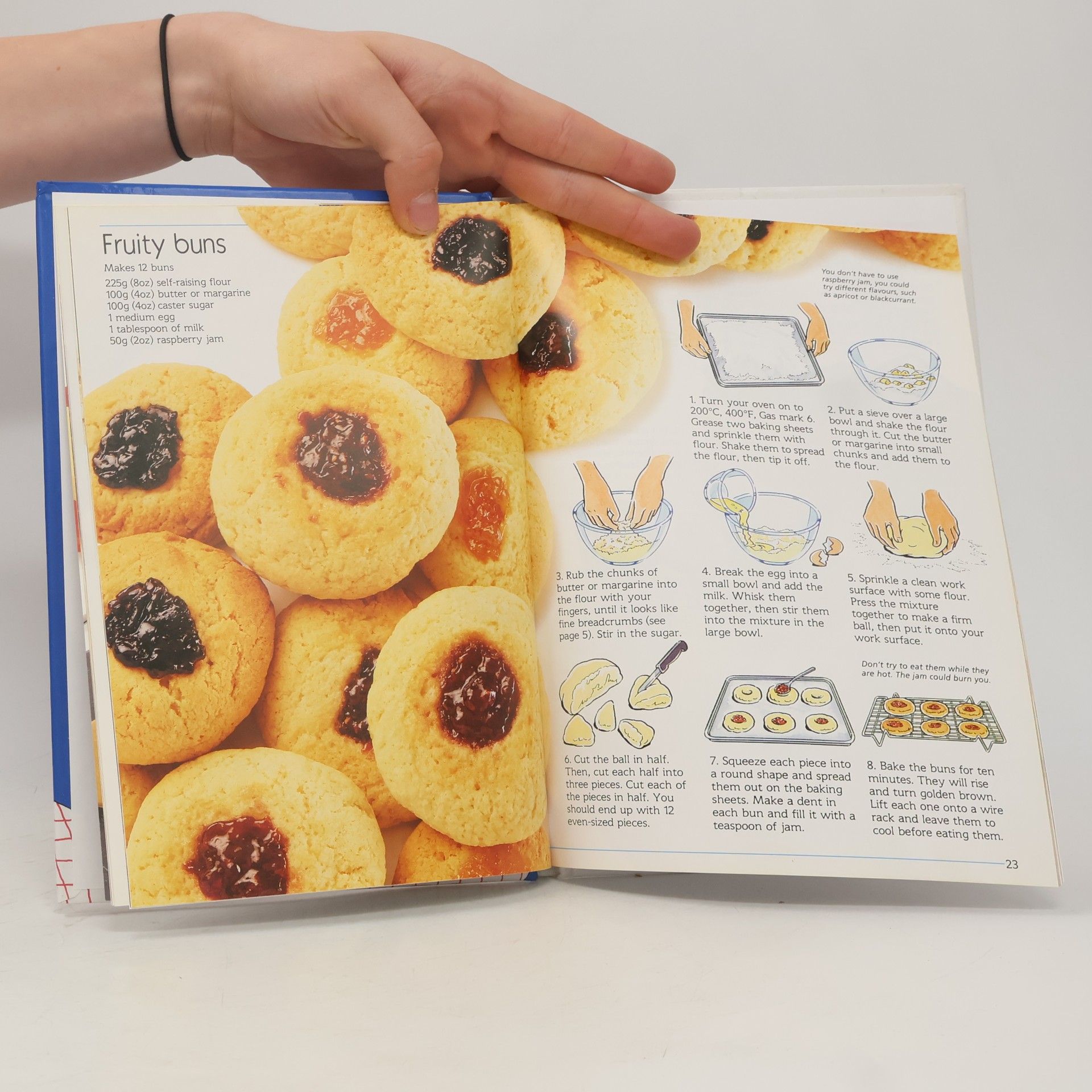 Fiona Watt Cakes and Cookies