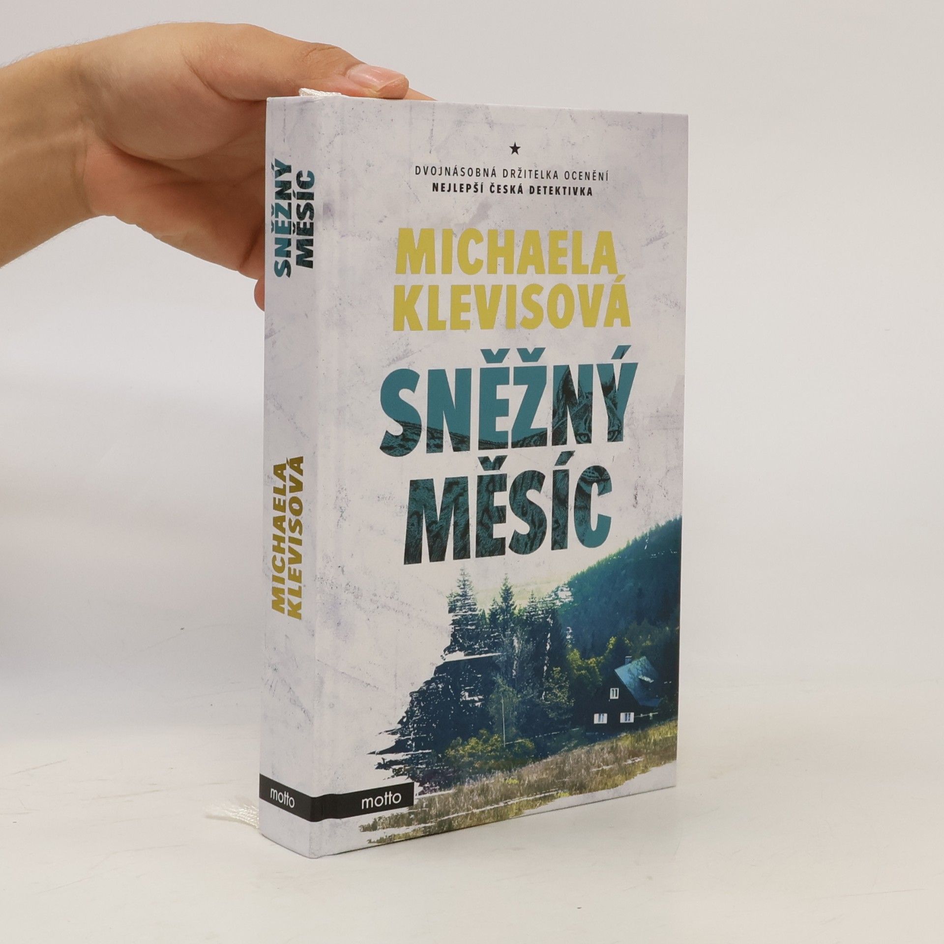 Michaela Klevisová Sněžný měsíc