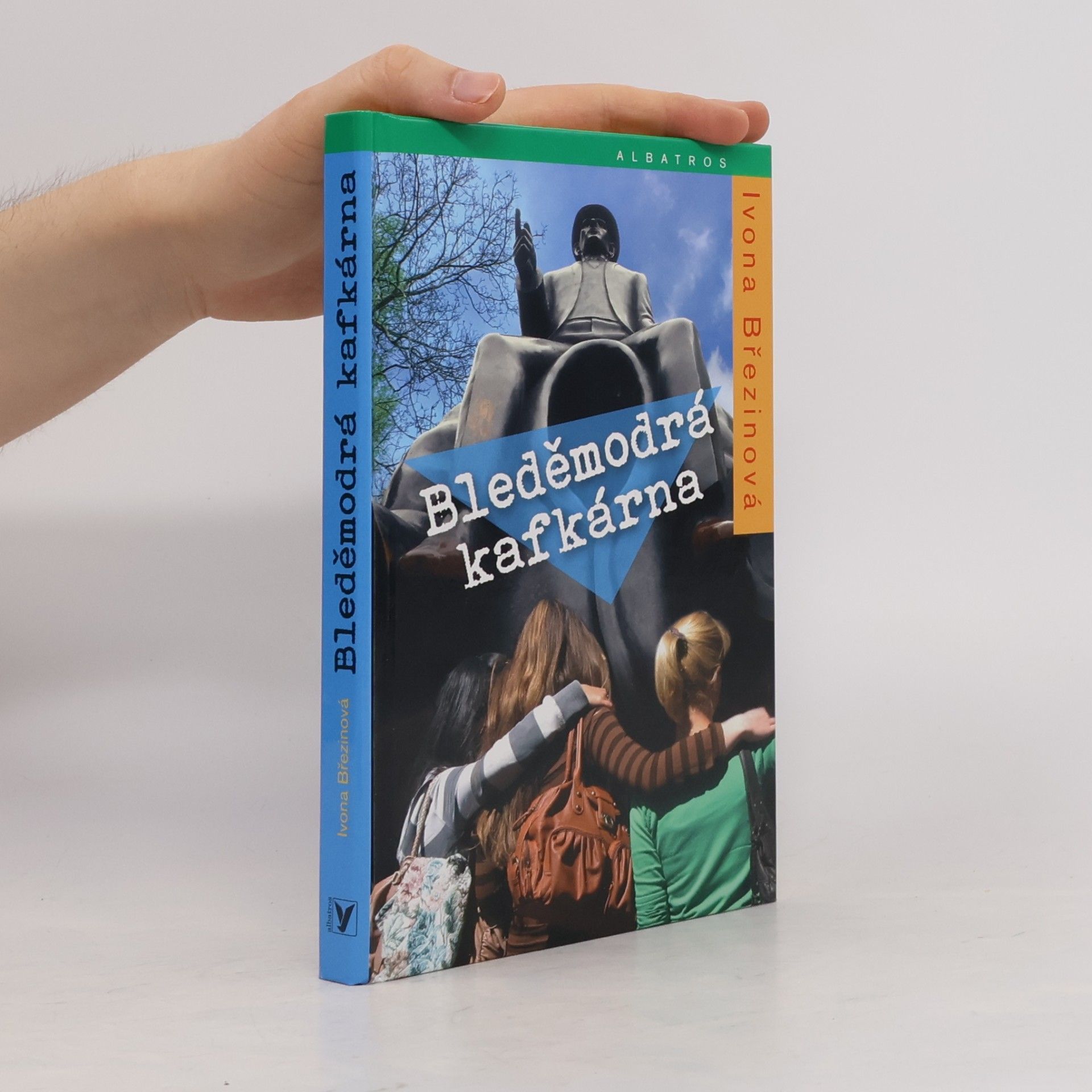 Ivona Březinová Bleděmodrá kafkárna