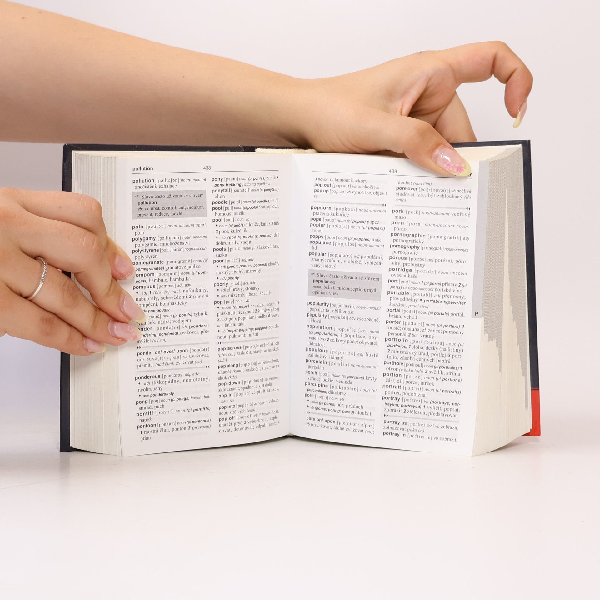 Autorenkollektiv Anglicko-český, česko-anglický slovník