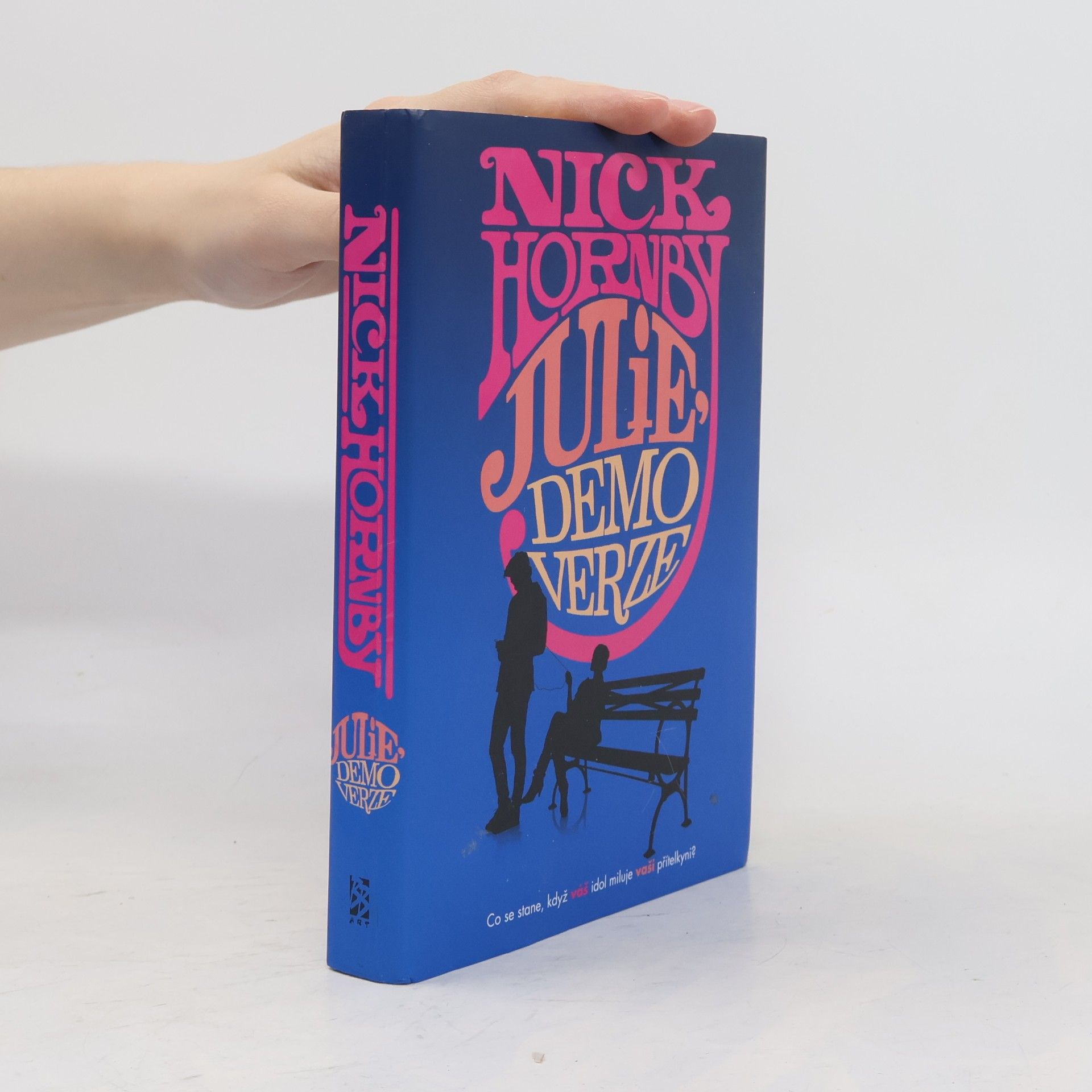 Nick Hornby Julie, demoverze