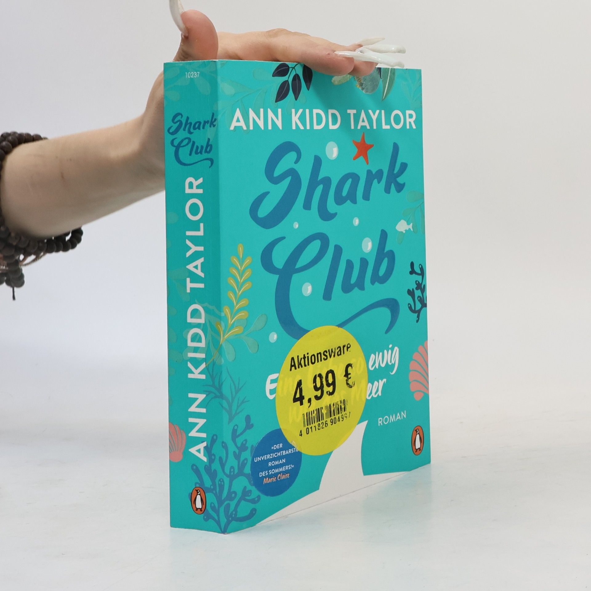 Ann Kidd Taylor Shark Club