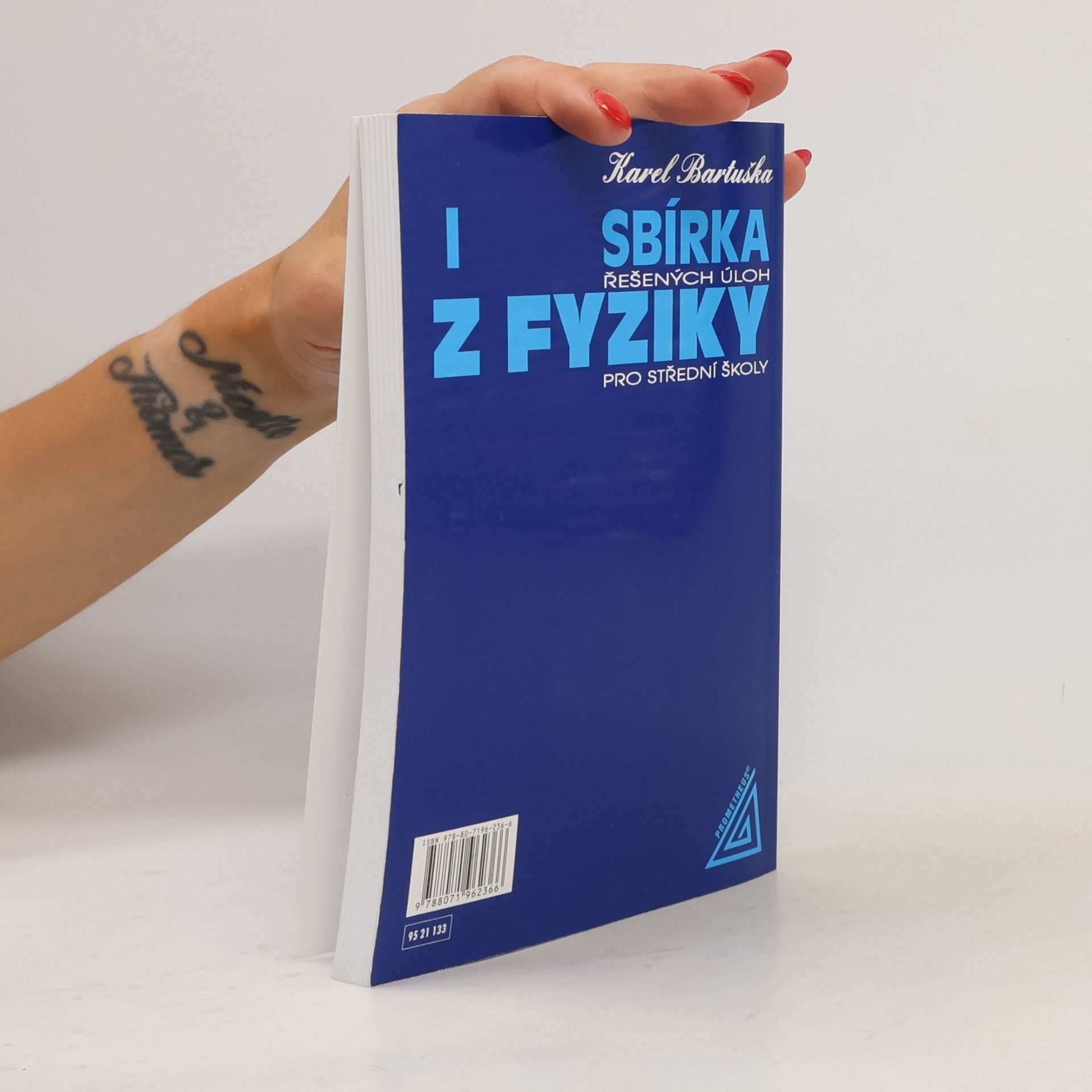 Karel Bartuška Sbírka řešených úloh z fyziky pro střední školy I.