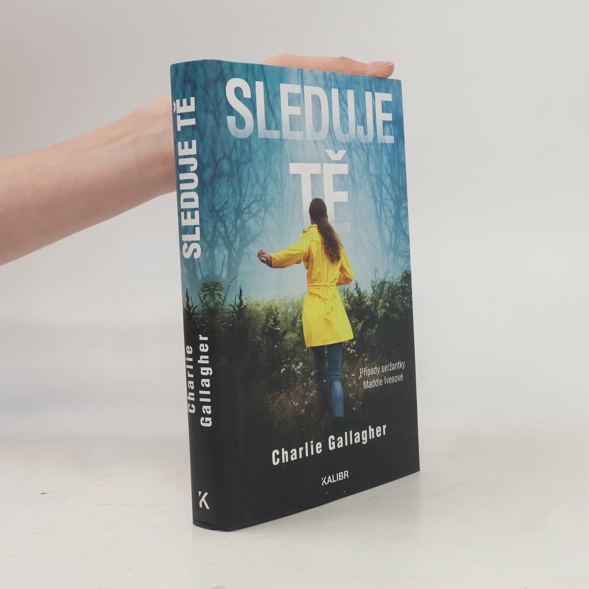 Christine Gallagher Sleduje tě
