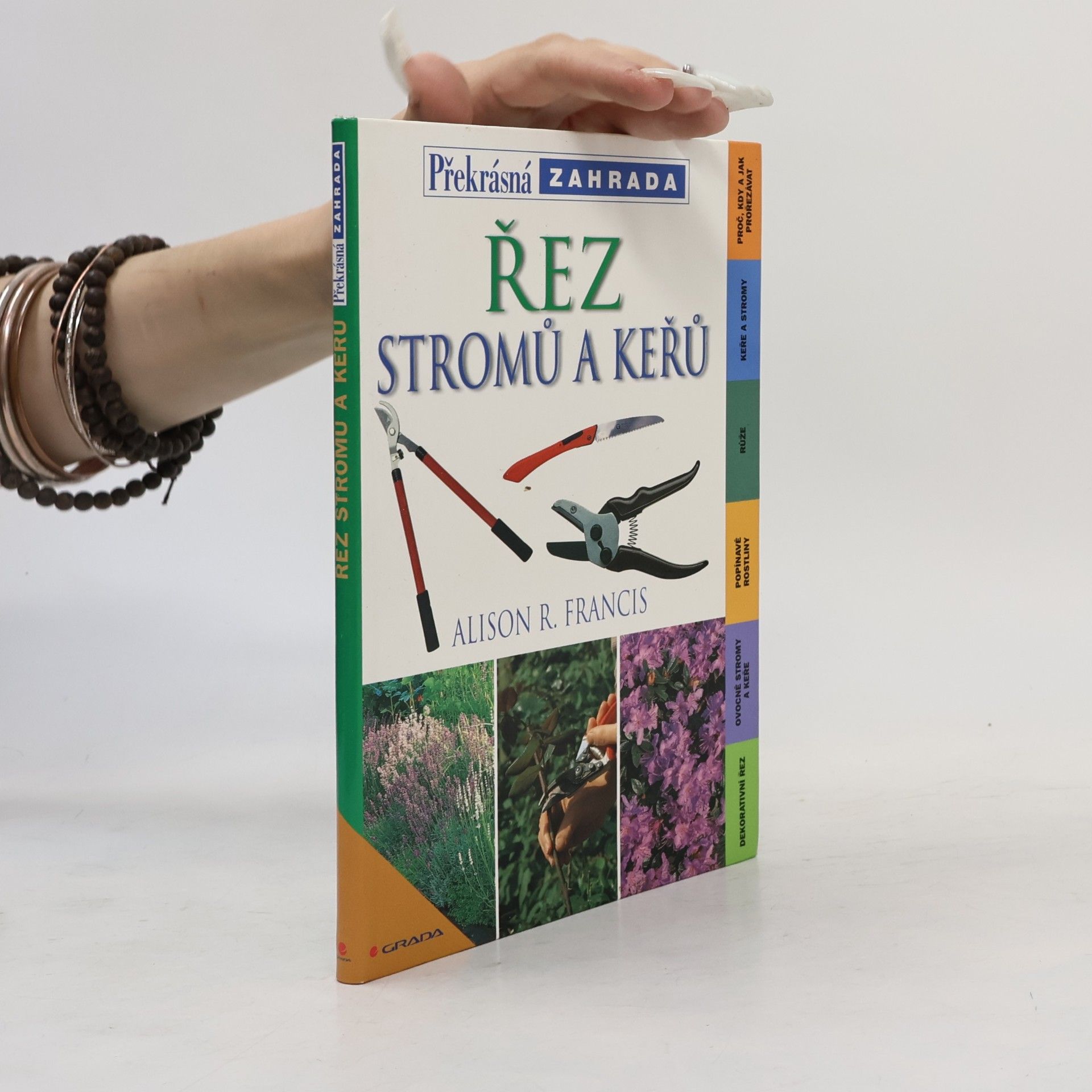 Alison Francis Řez stromů a keřů