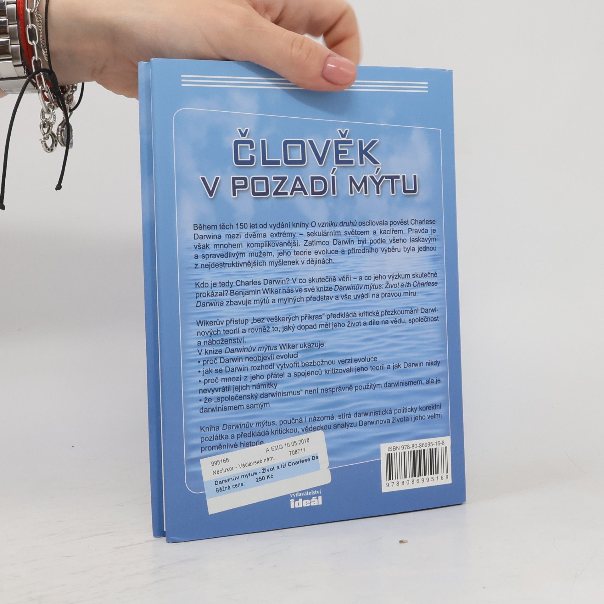 BENJAMIN WIKER Darwinův mýtus. Život a lži Charlese Darwina