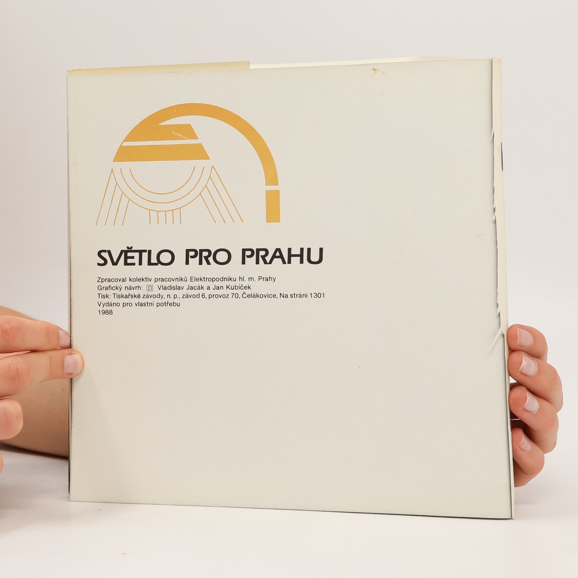 AA.VV. Světlo pro Prahu