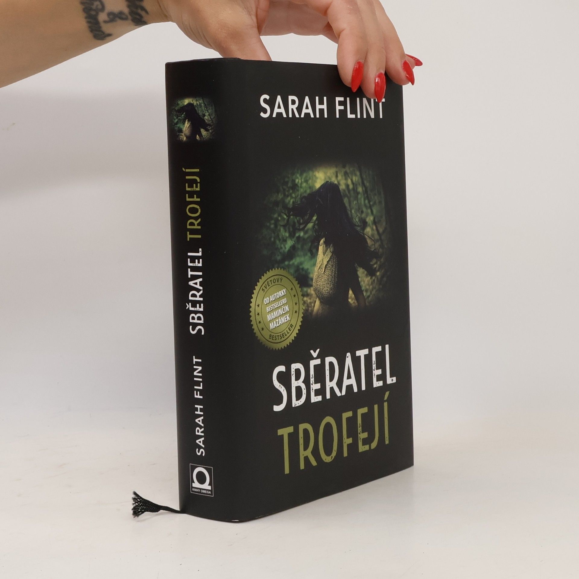 Sarah Flint Sběratel trofejí
