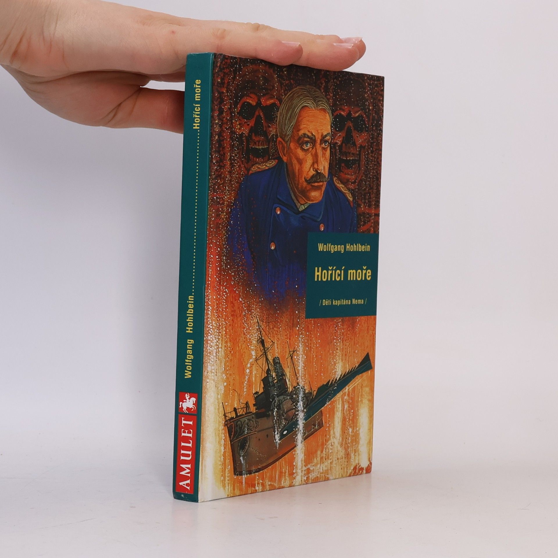 Wolfgang Hohlbein Děti kapitána Nema. Hořící moře