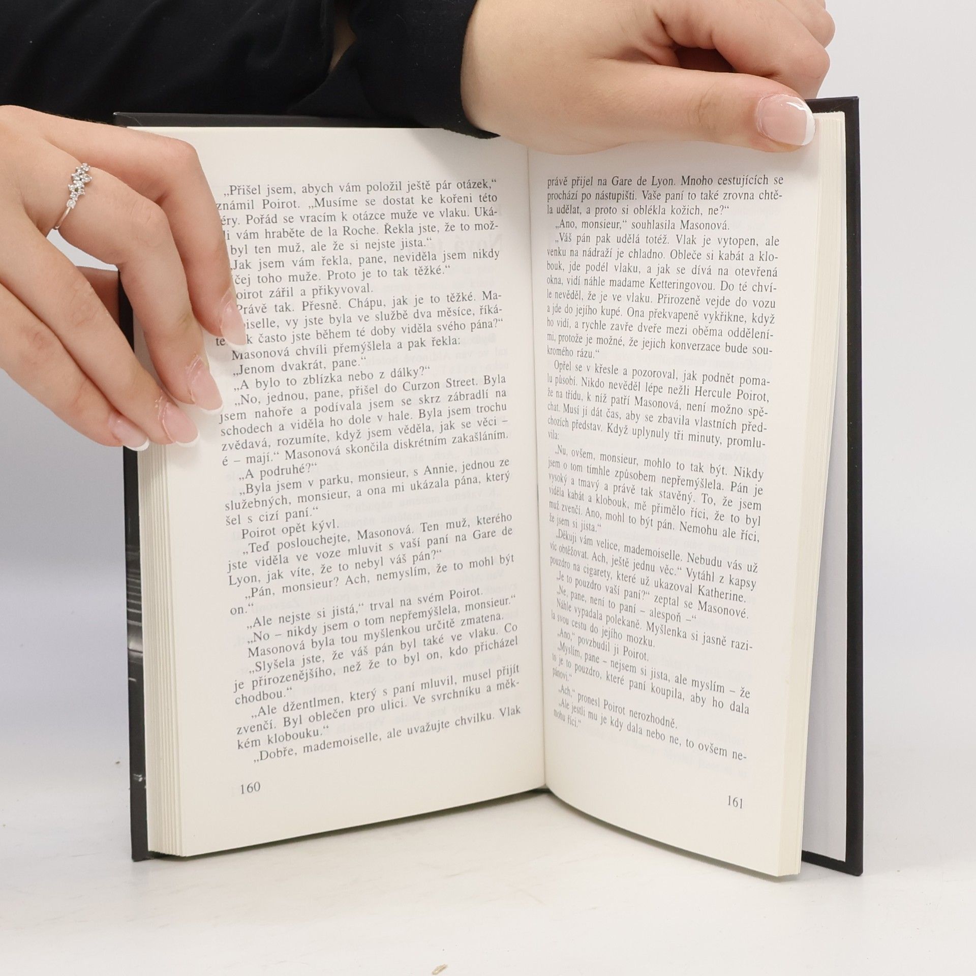 Agatha Christie Záhada Modrého vlaku
