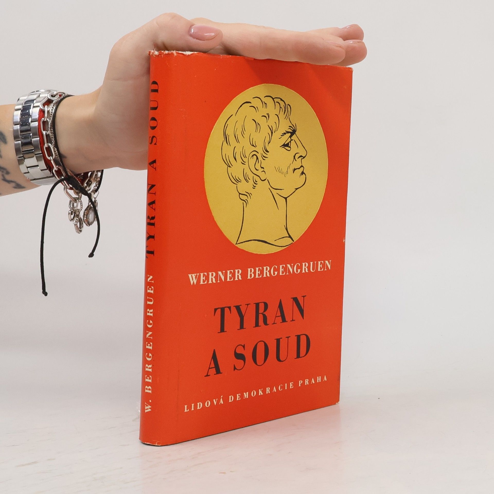 Werner Bergengruen Tyran a soud