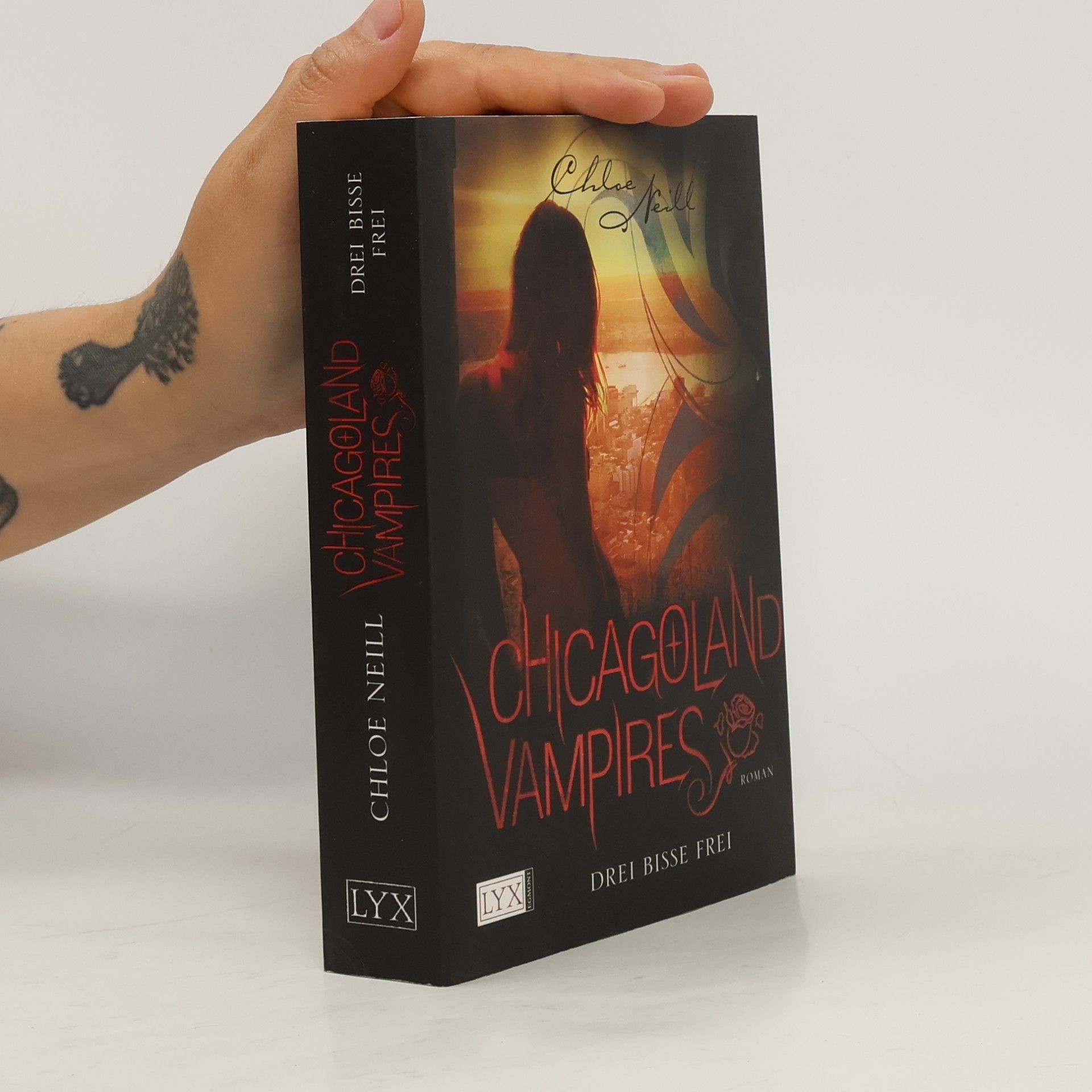 Chloe Neill Chicagoland Vampires