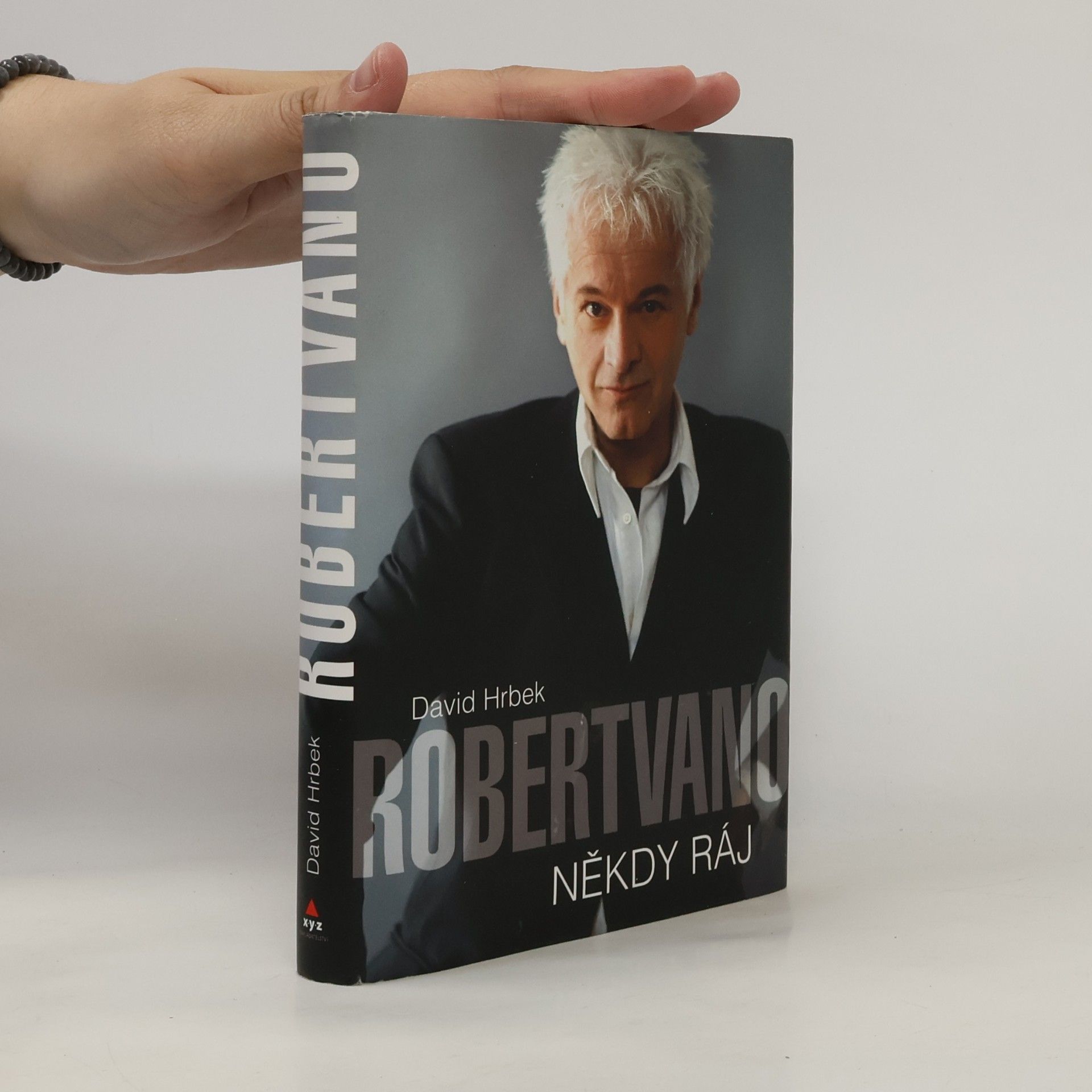 David Hrbek Robert Vano. Někdy ráj